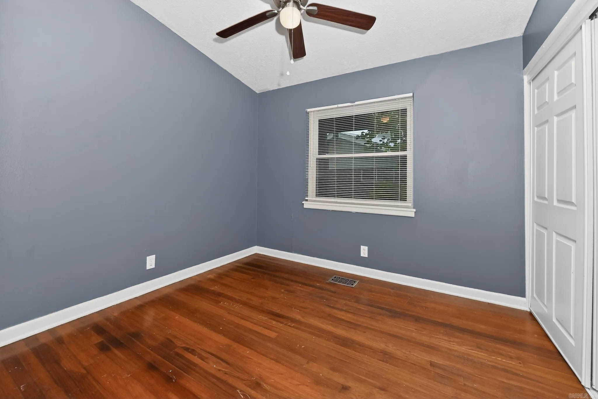 Property at 94  Broadmoor - Image 21