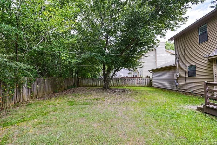Property at 2300  Hickorynut - Image 26
