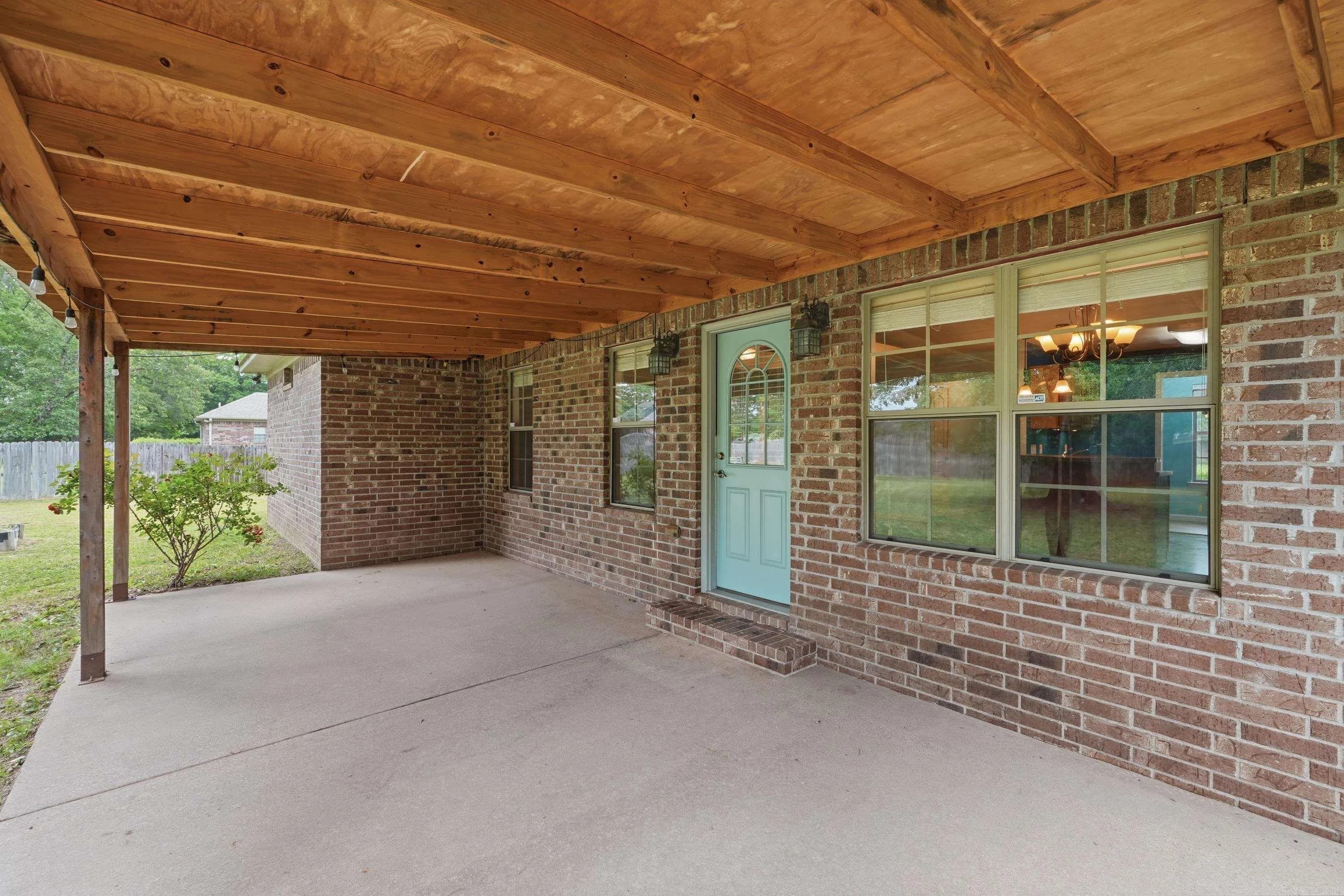 Property at 2030  Edith - Image 40