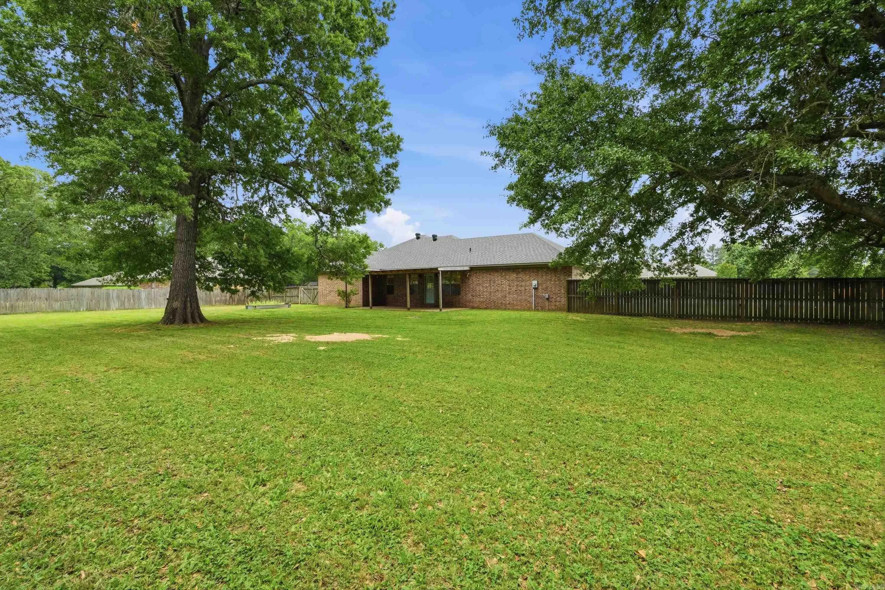 Property at 2030  Edith - Image 49