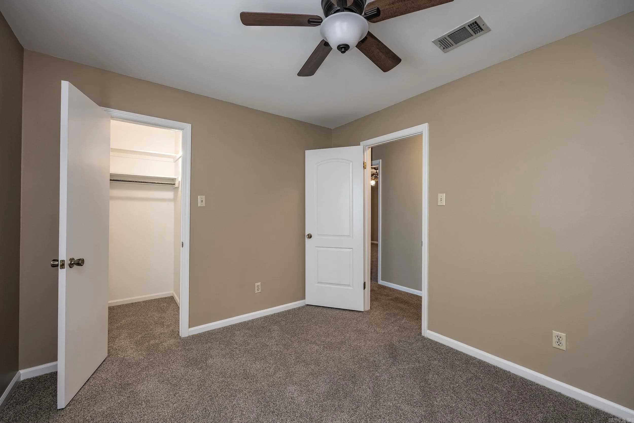 Property at 8  Kings mountain - Image 22