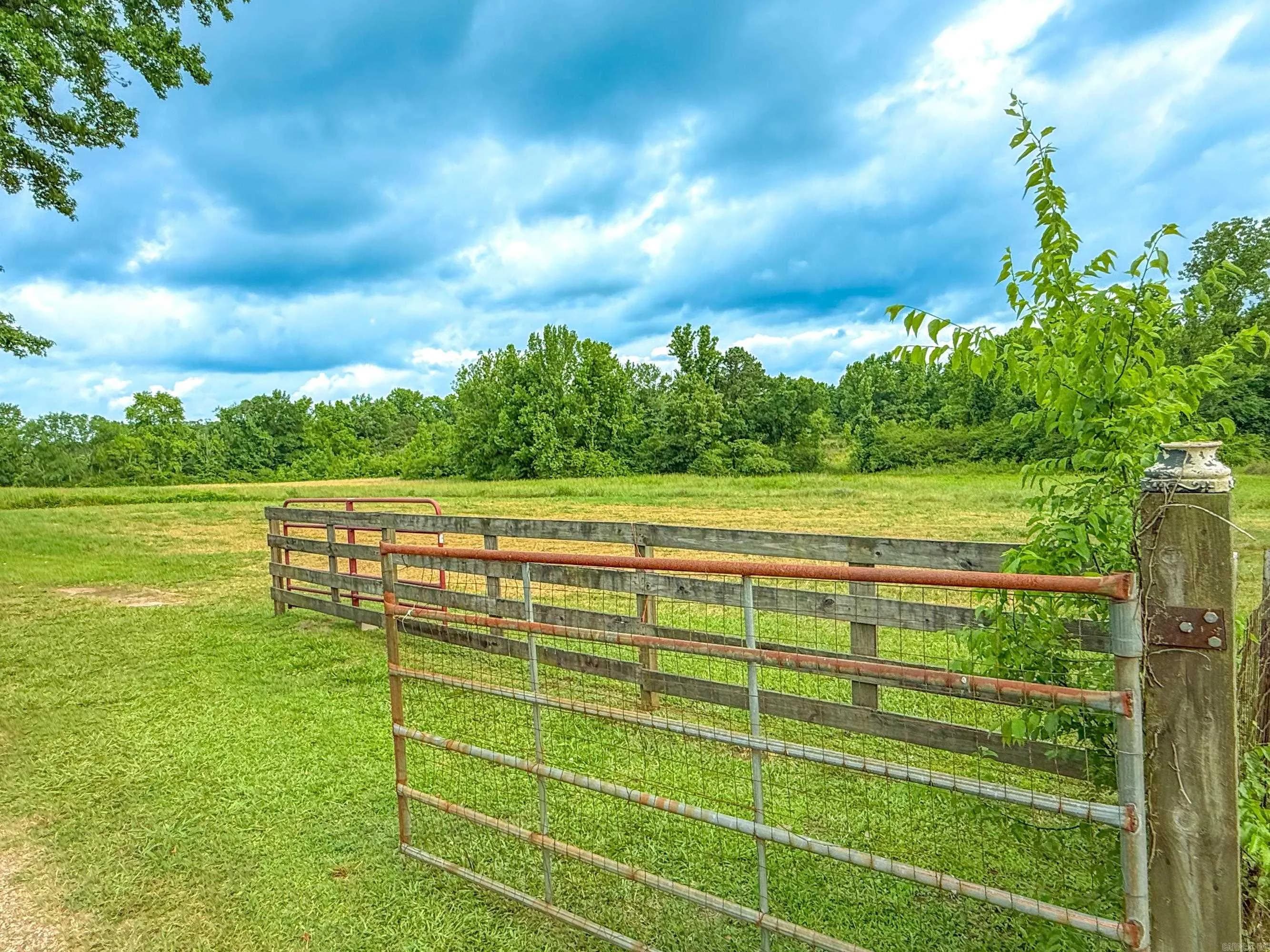 Property at 347  Deroche - Image 43