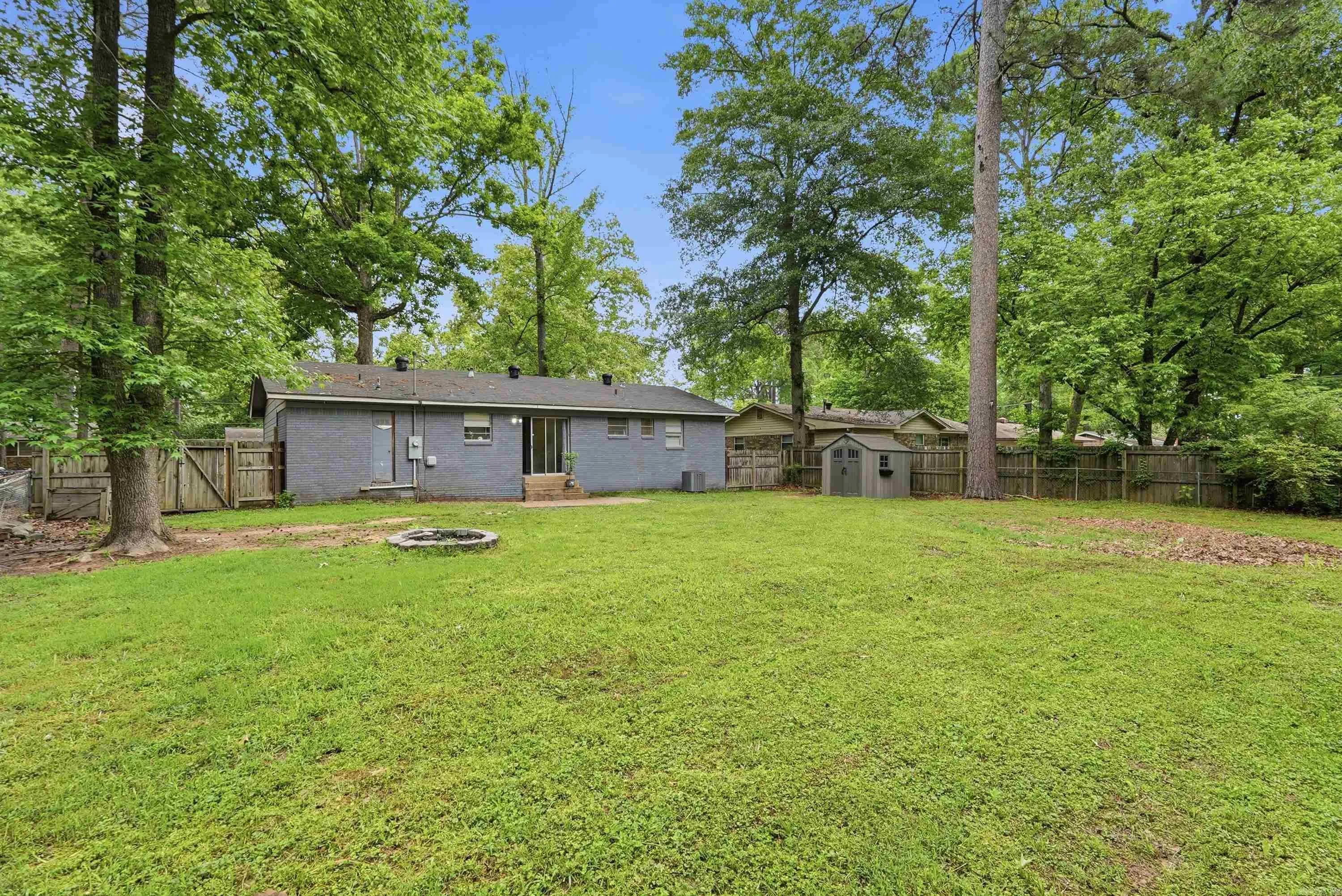 Property at 905  Stirrup - Image 23