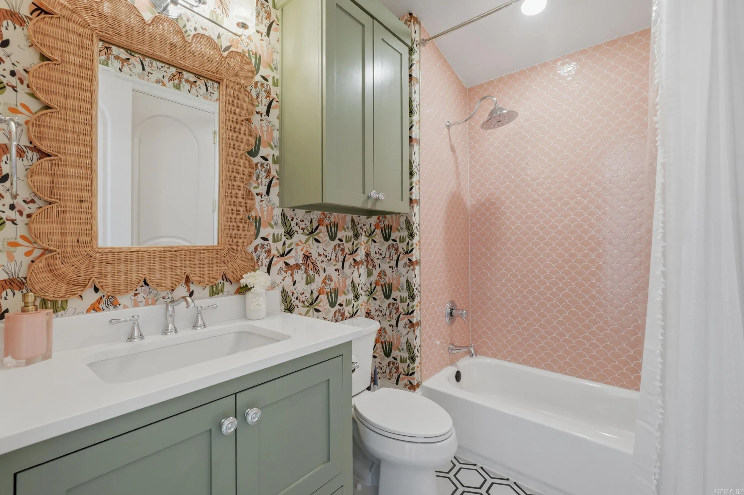 Property at 601 W River - Image 20
