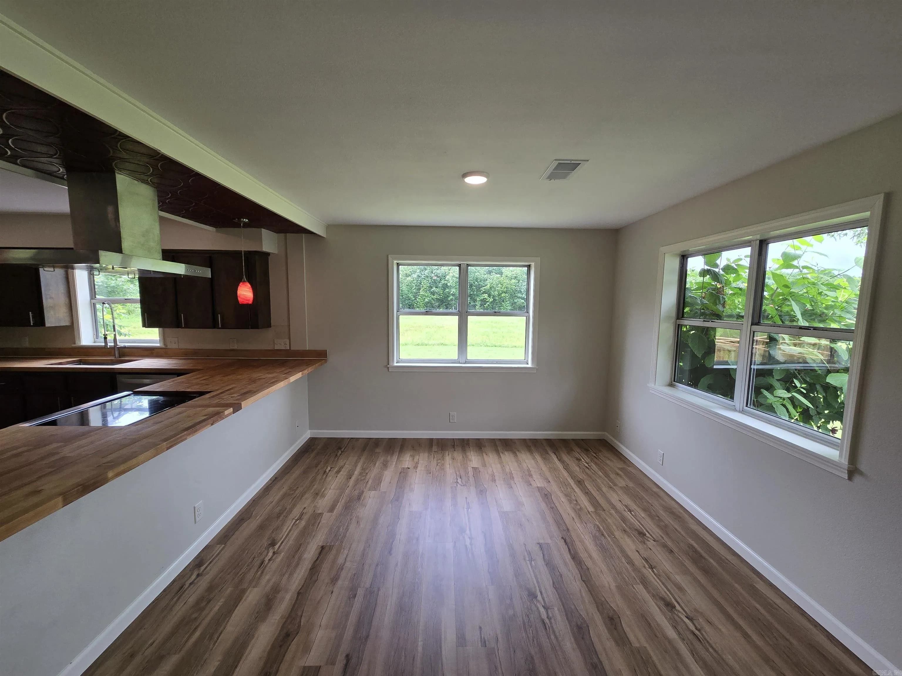 Property at 19  Wynn stadium - Image 33