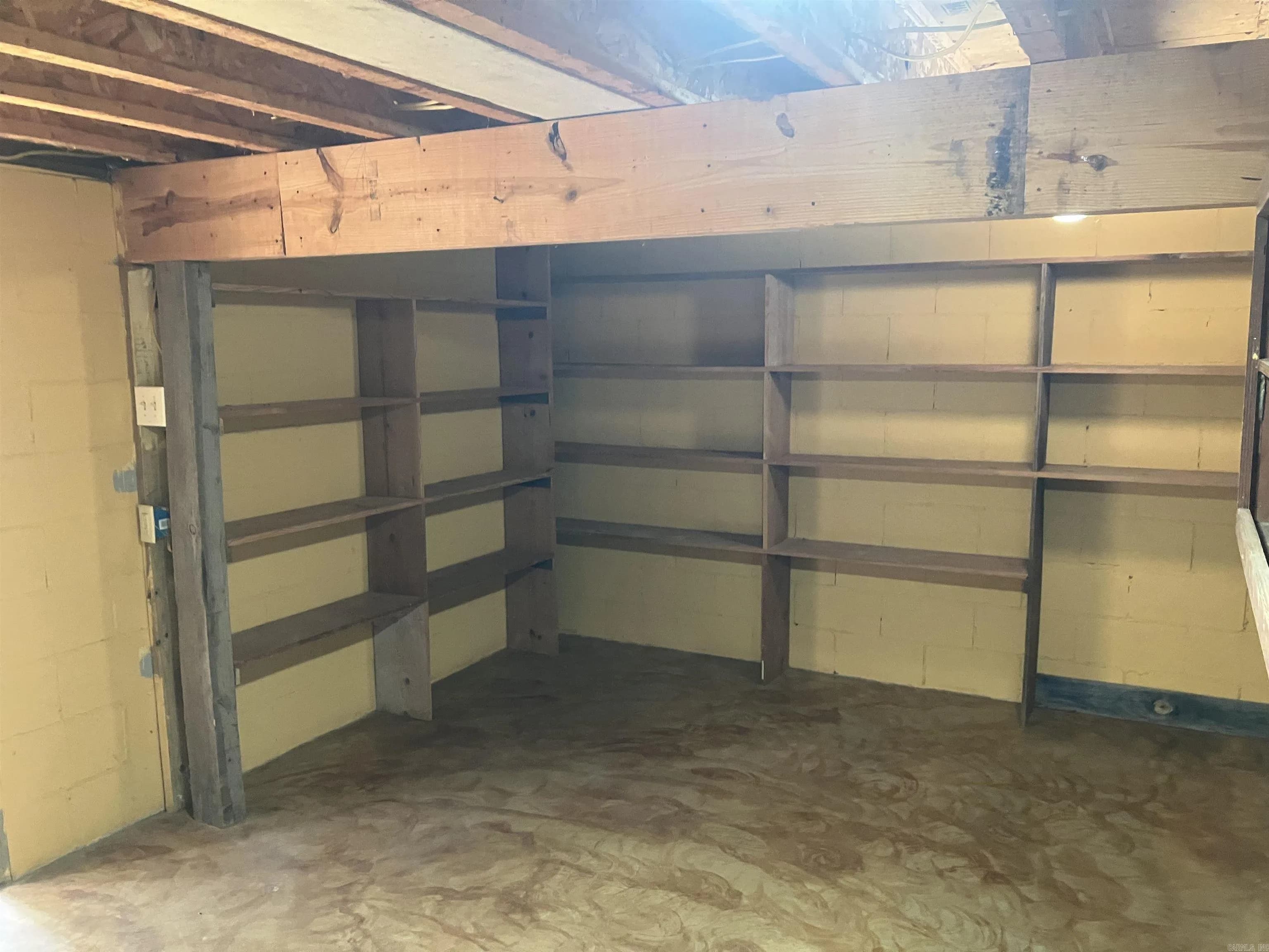 Property at 142  Anatole - Image 40