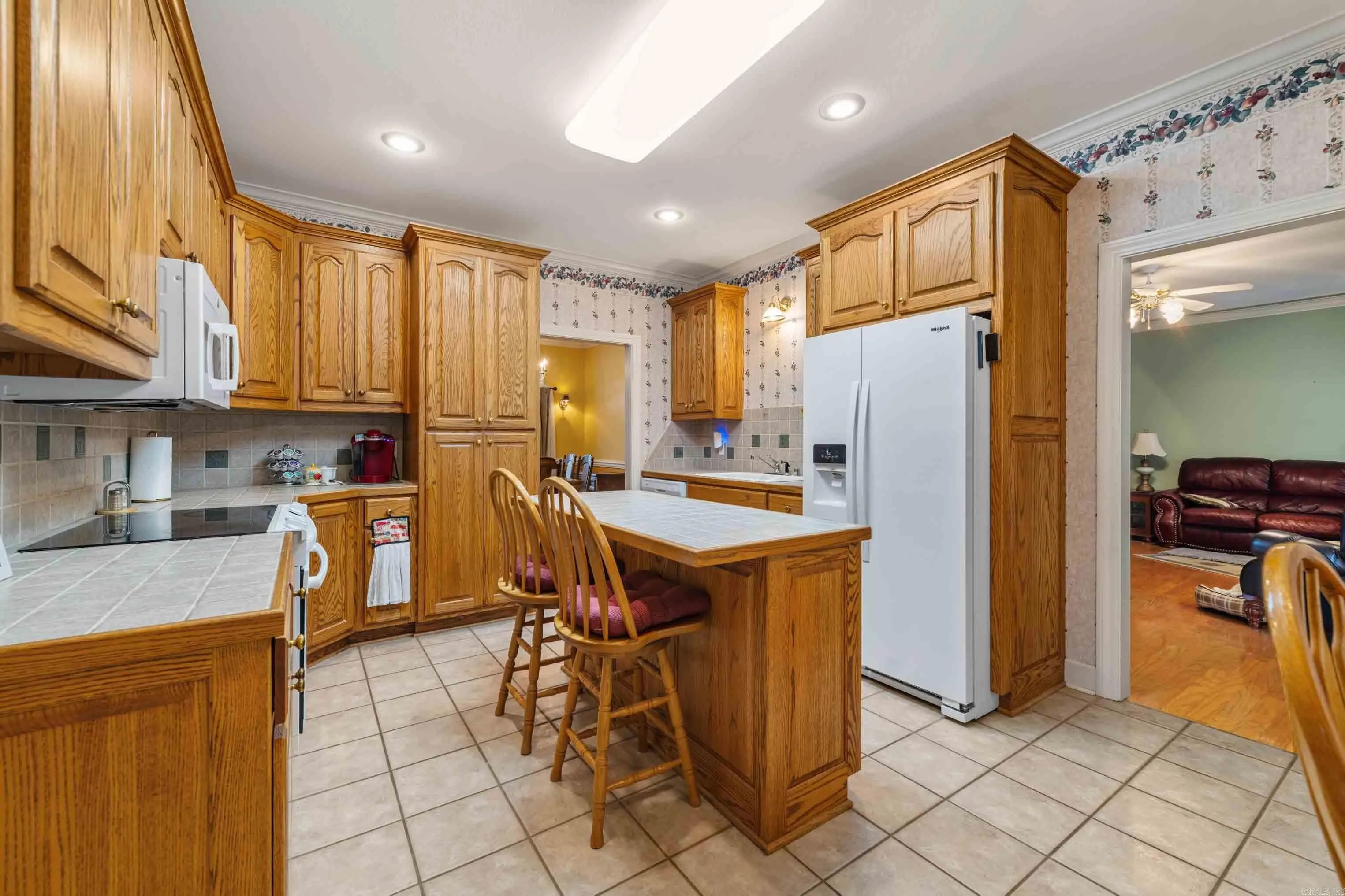 Property at 3810  Millbrook - Image 12