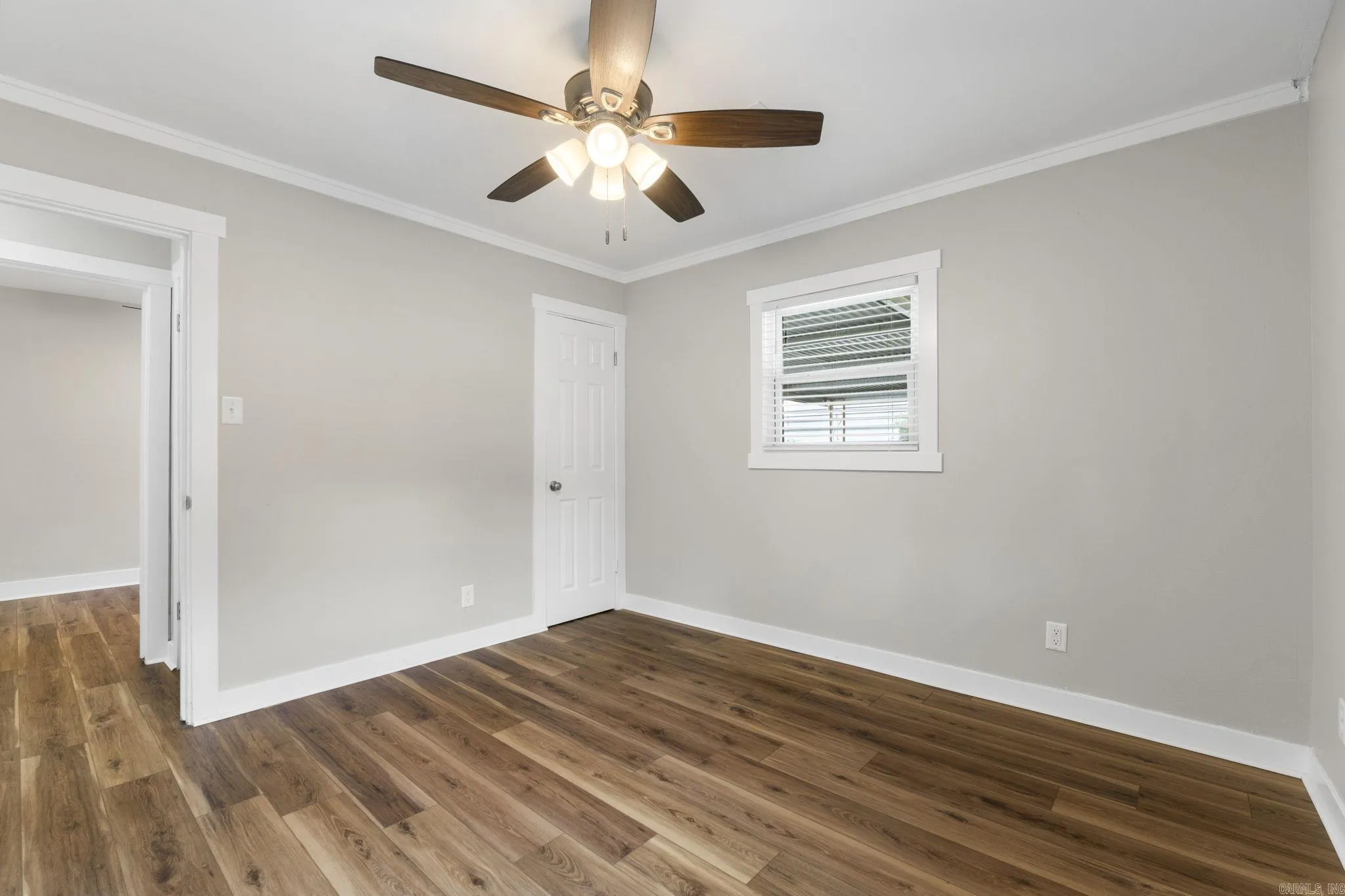 Property at 705  Wildwood - Image 23