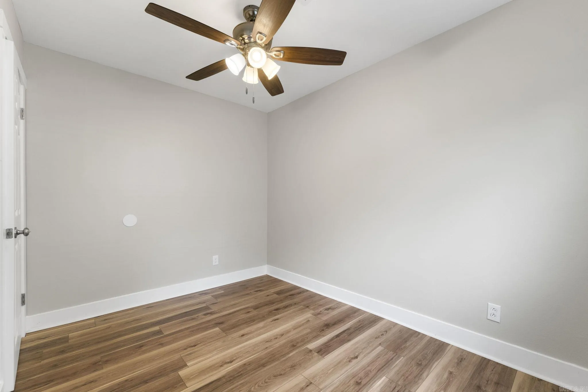 Property at 705  Wildwood - Image 31