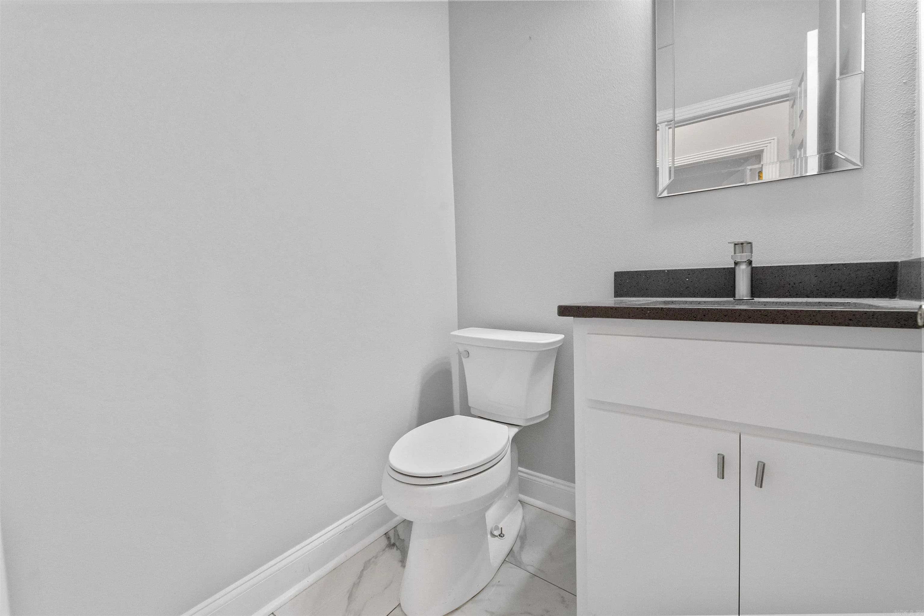 Property at 7926 S Shoreline - Image 16
