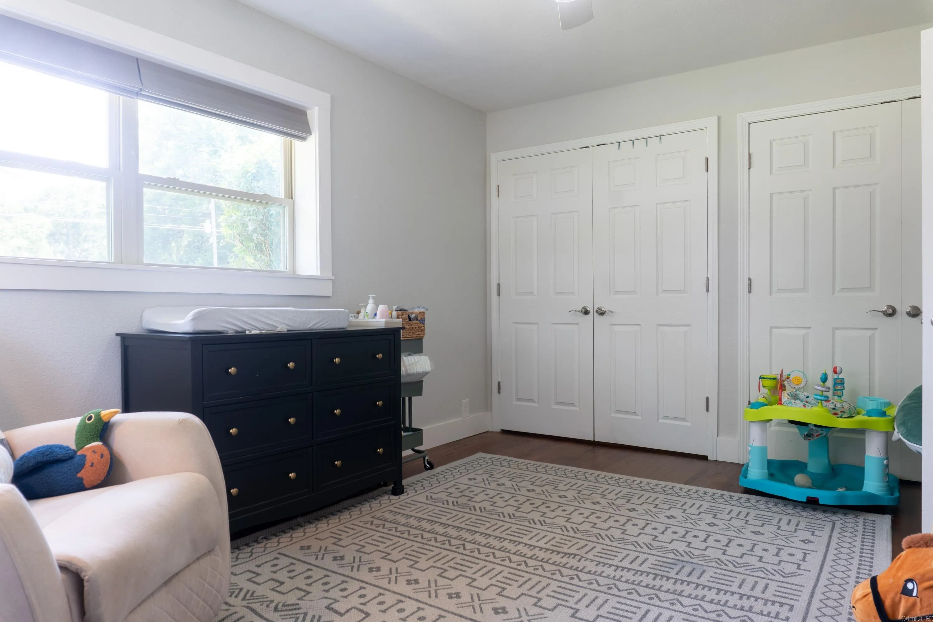 Property at 402 W Hoyle - Image 25