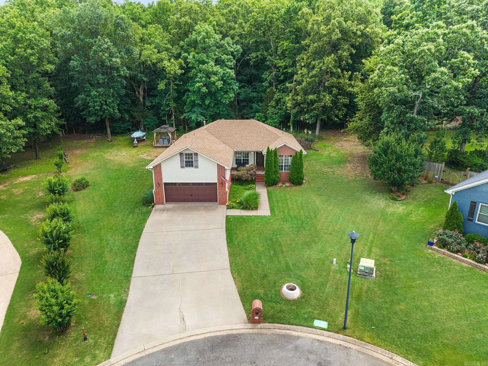 Property at 15  Barberry - Image 35