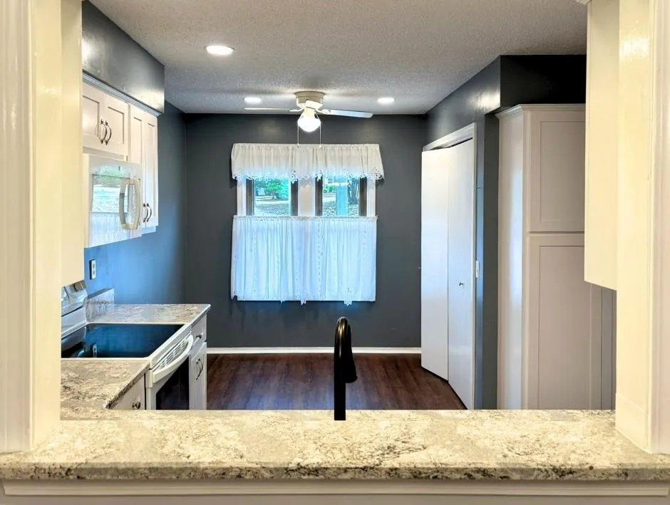 Property at 28  Spring river - Image 4