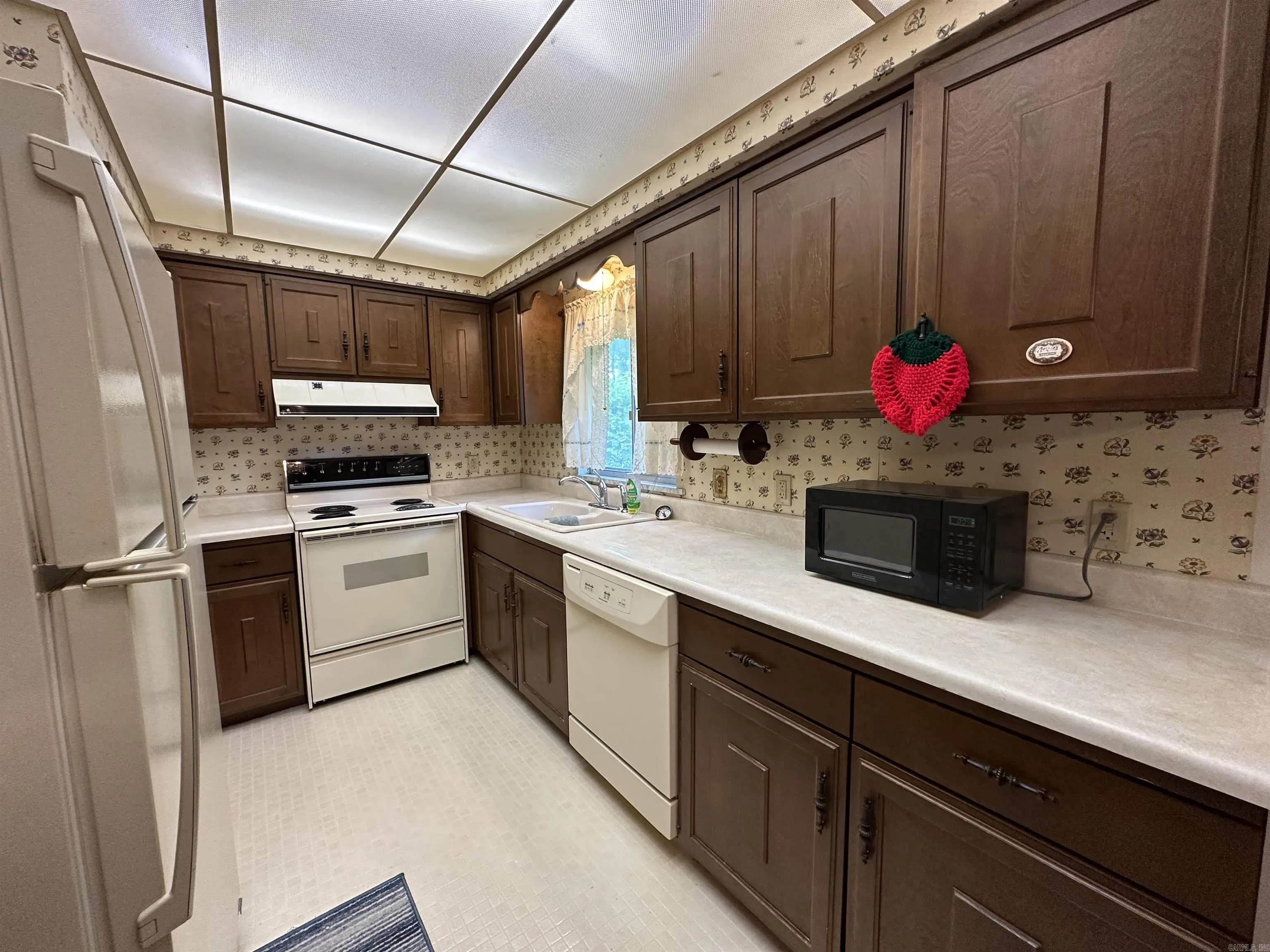 Property at 1121  Meadowbrook drive - Image 5