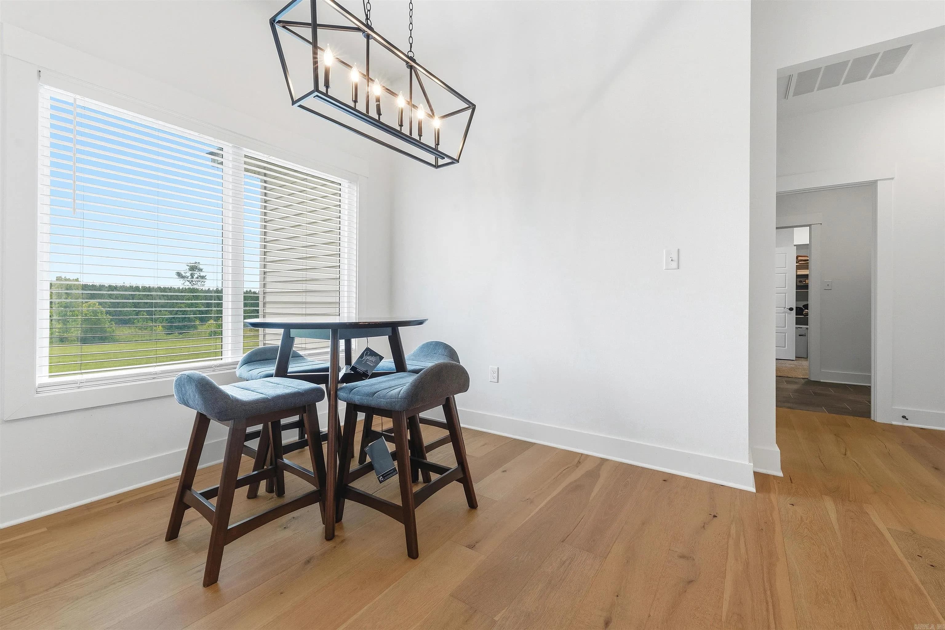 Property at 10634  Gunter - Image 18