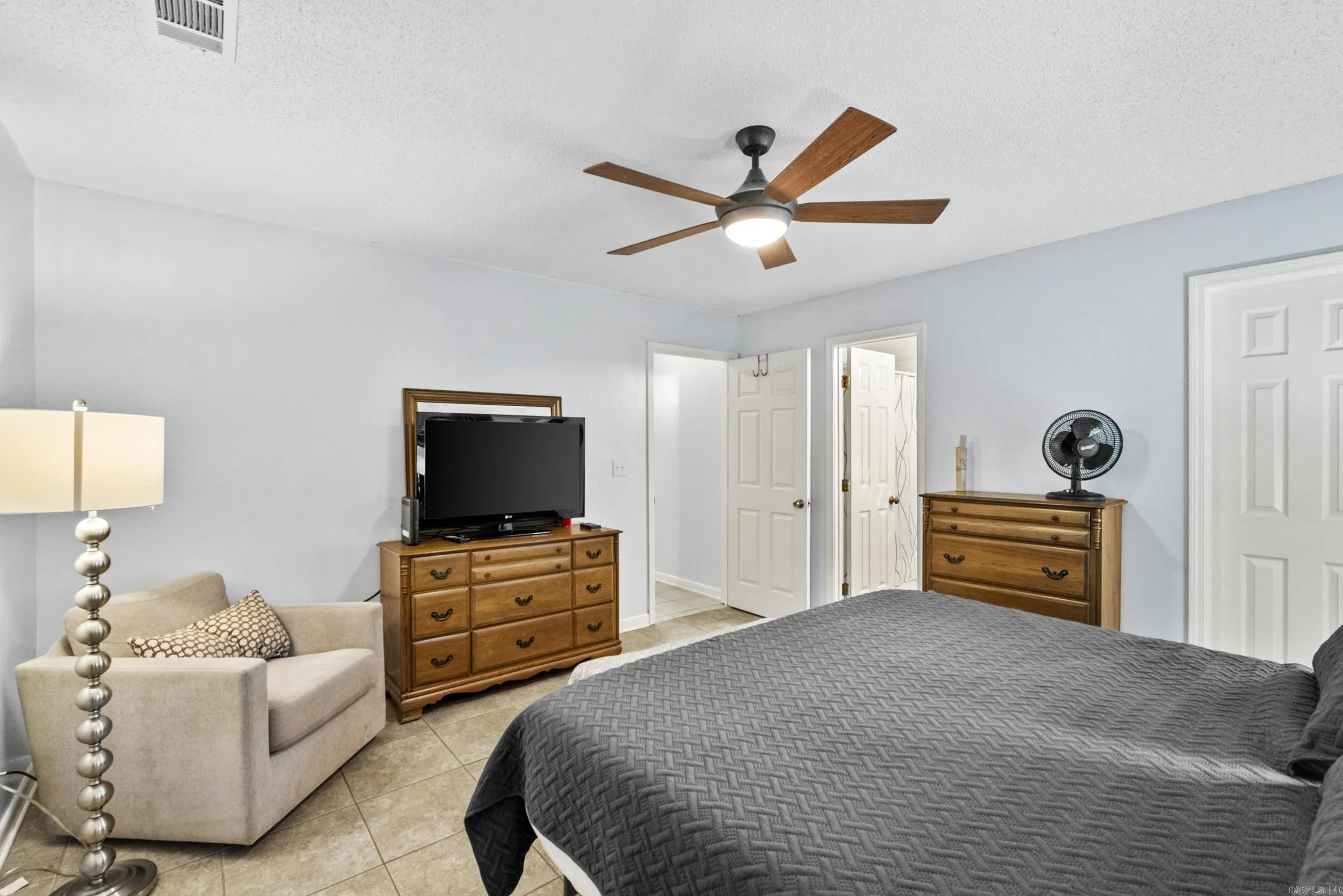 Property at 7112 W Republican - Image 16