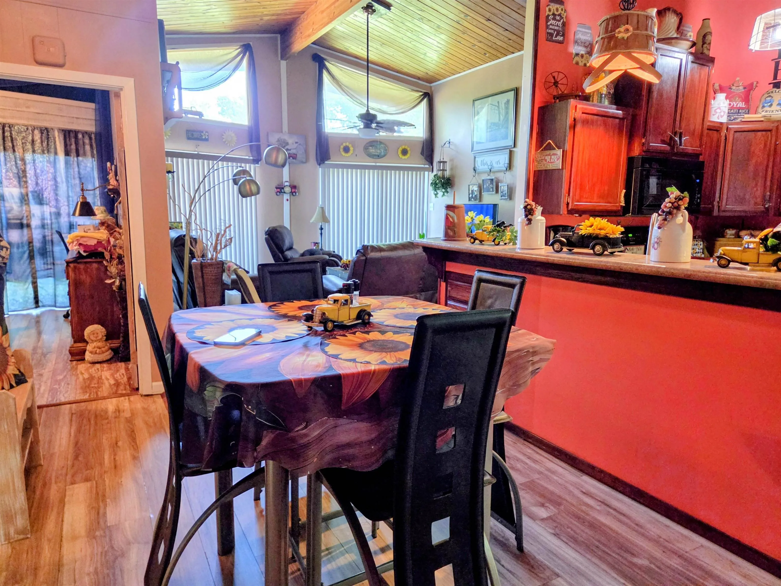 Property at 126  Saginaw - Image 9
