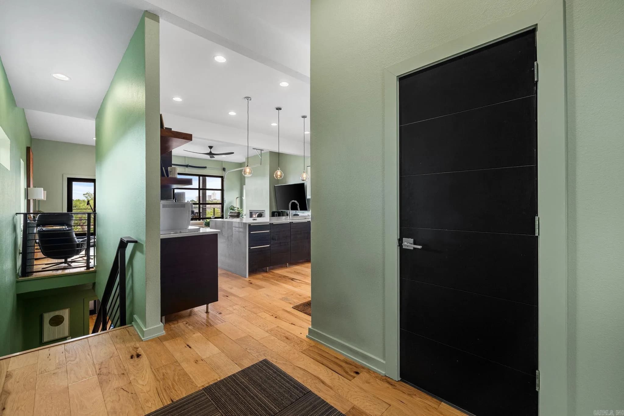 Property at 321 N Summit - Image 7
