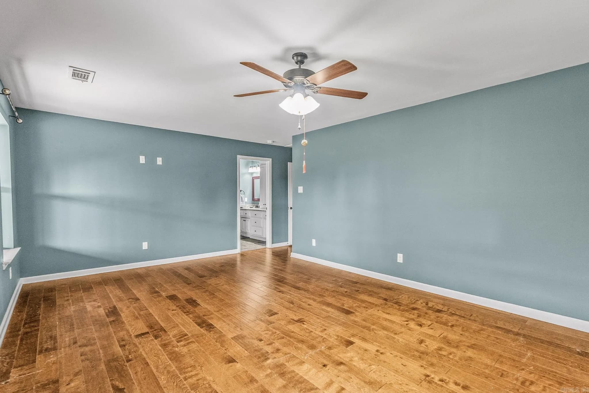Property at 17607  Burlingame - Image 15