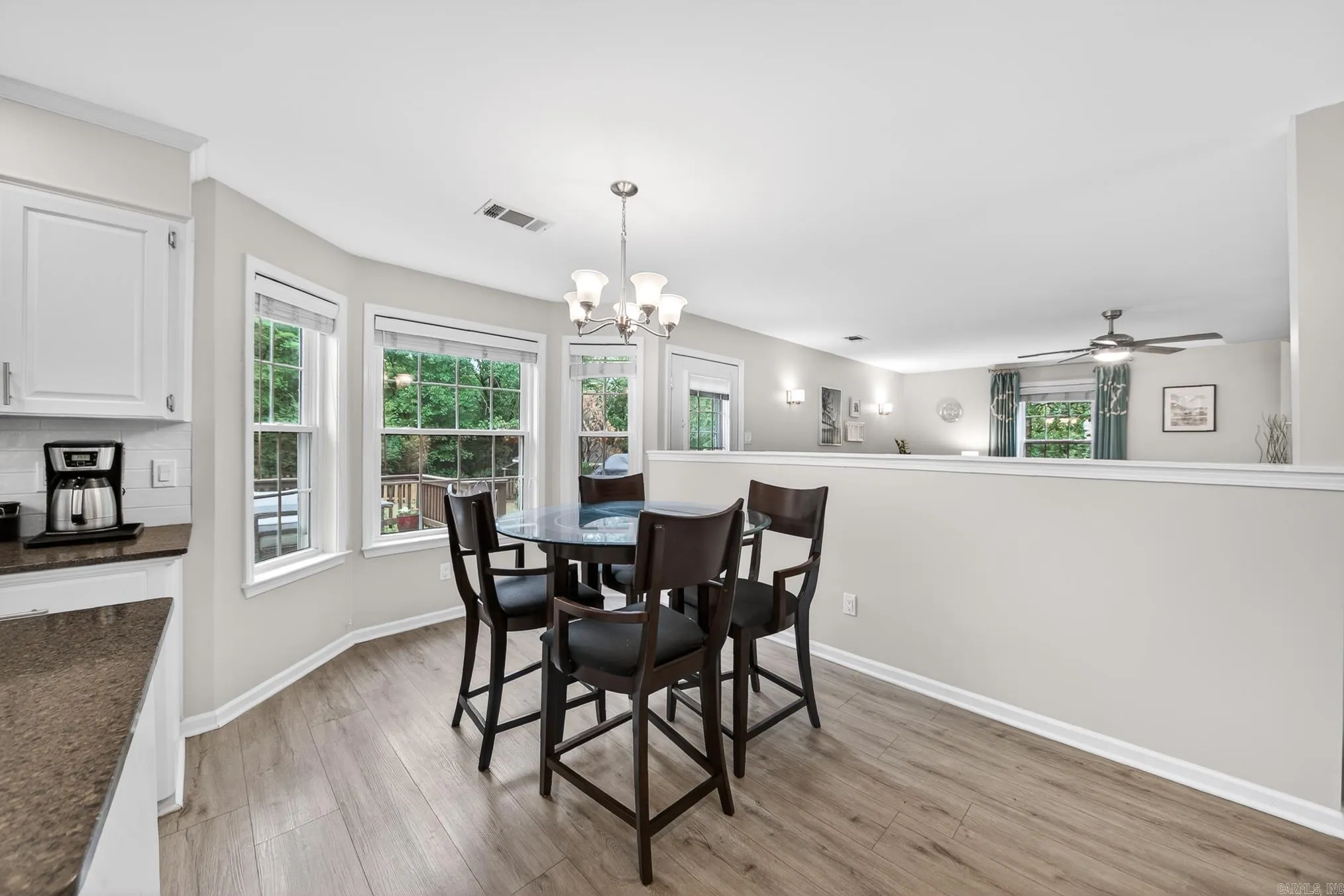 Property at 12 N Sunland - Image 16
