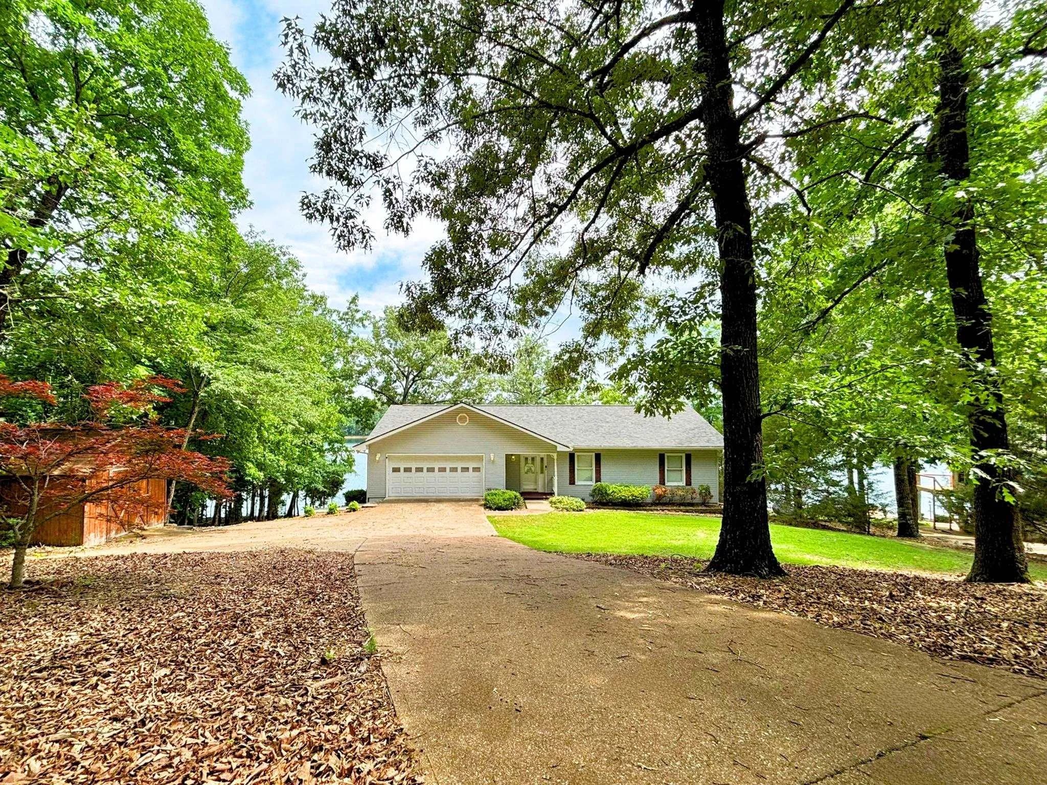 Property at 23  Keosauqua - Image 47