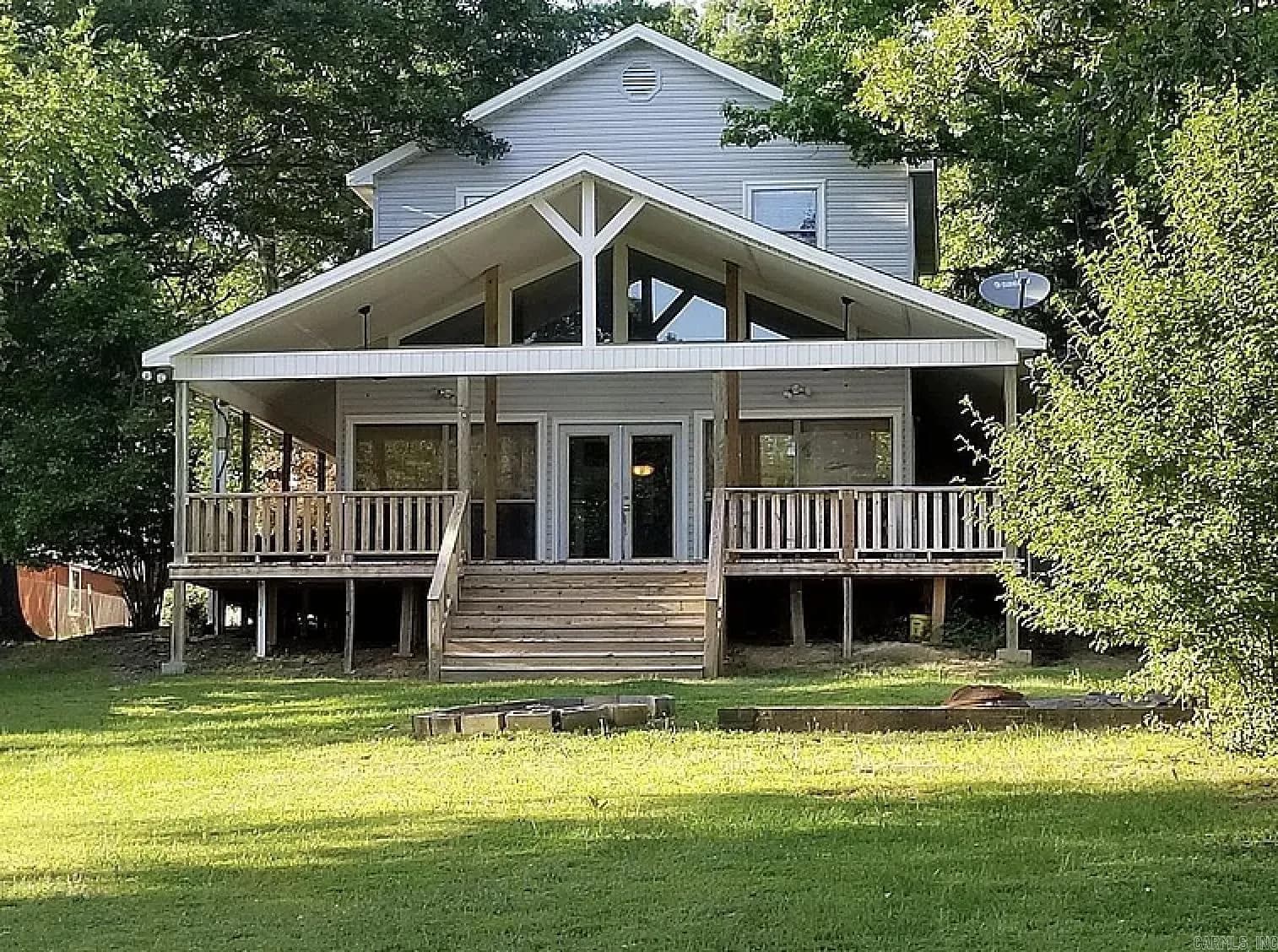 Property at 48  Lakeshore - Image 2