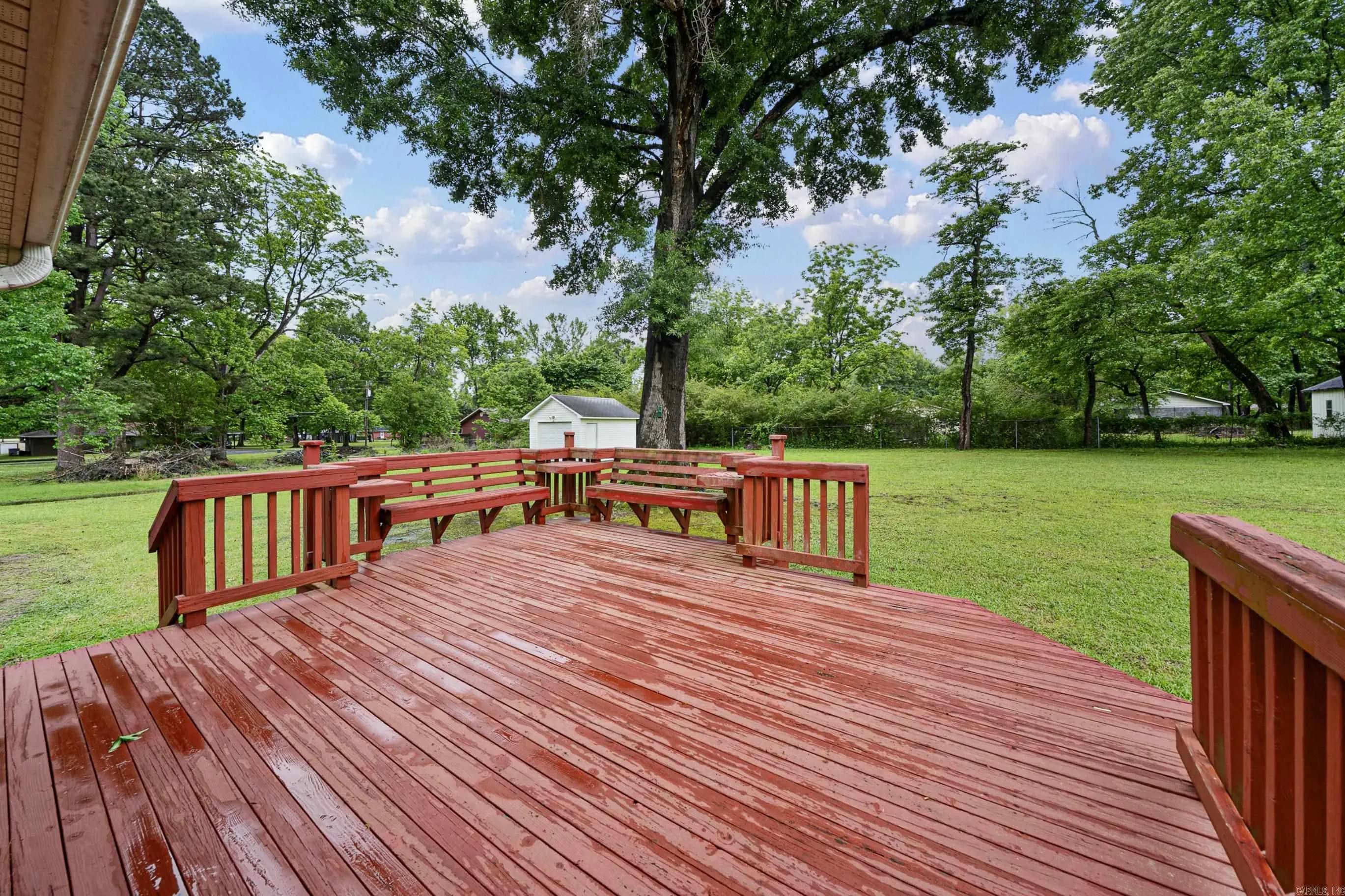 Property at 105  Campbell - Image 12