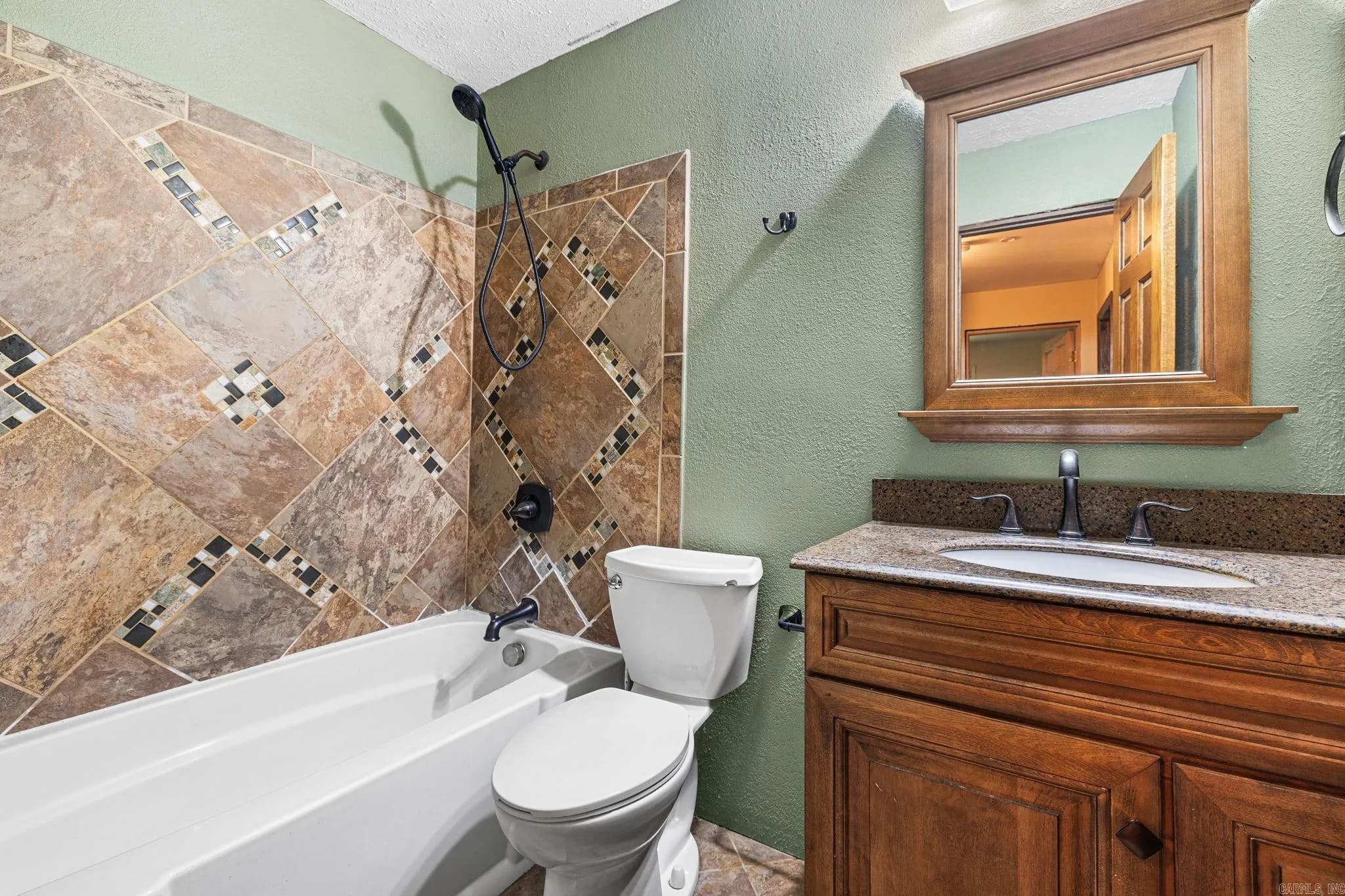 Property at 302  Longfield - Image 14