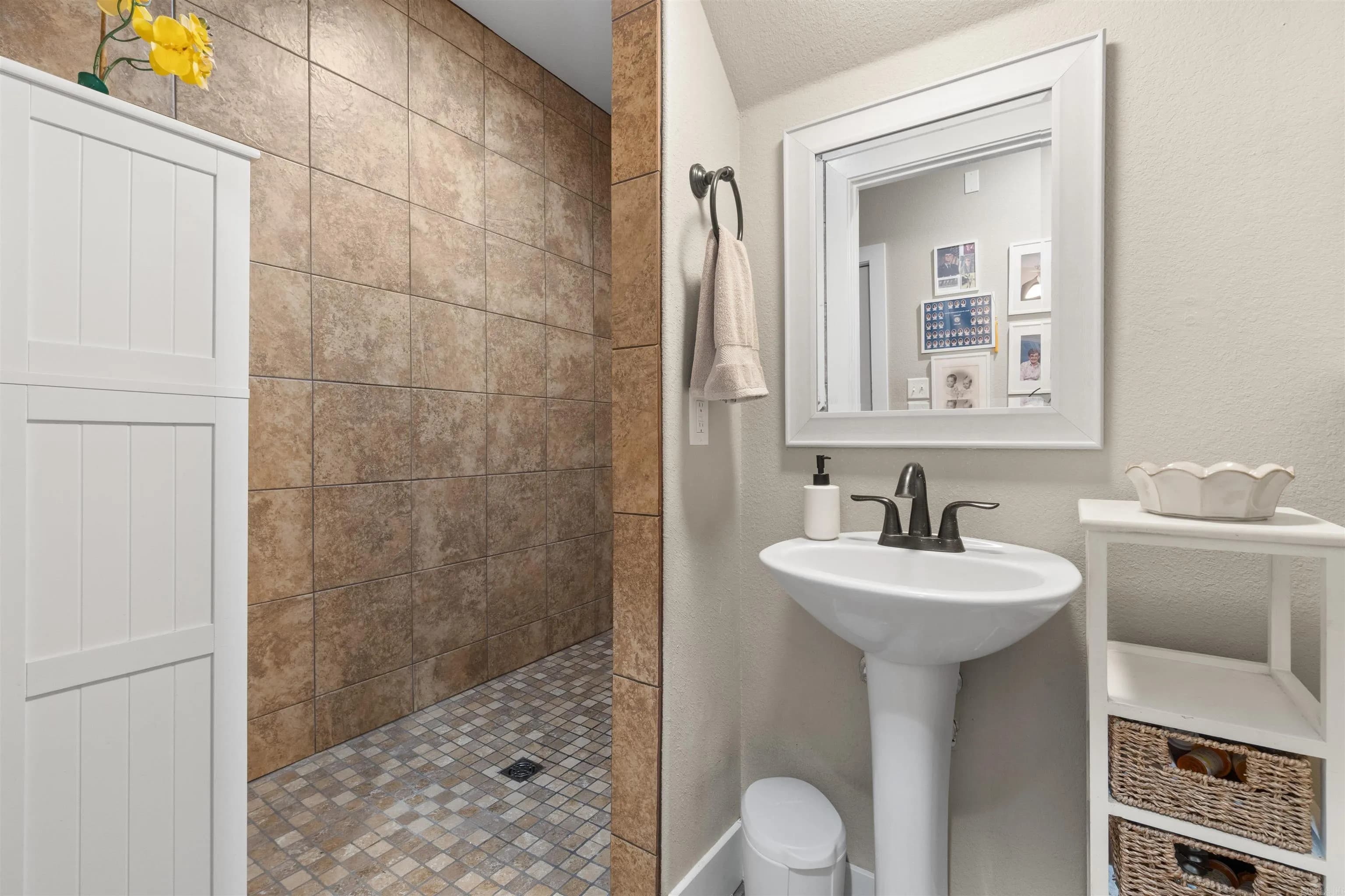 Property at 125  Vilanco - Image 43