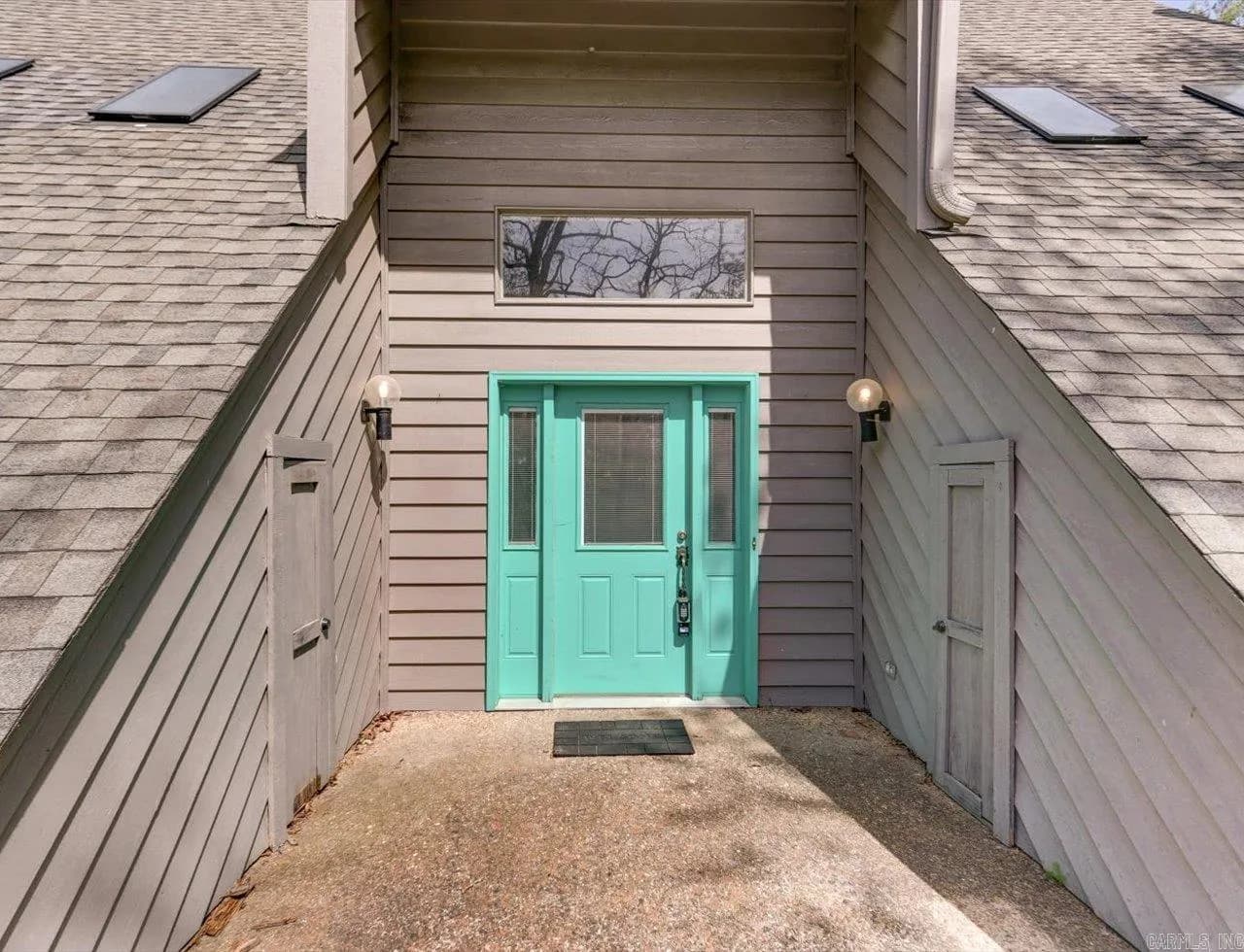 Property at 141  Penbay - Image 12
