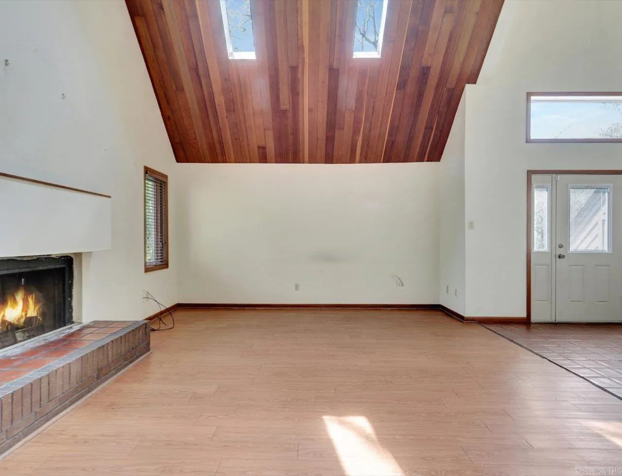 Property at 141  Penbay - Image 19