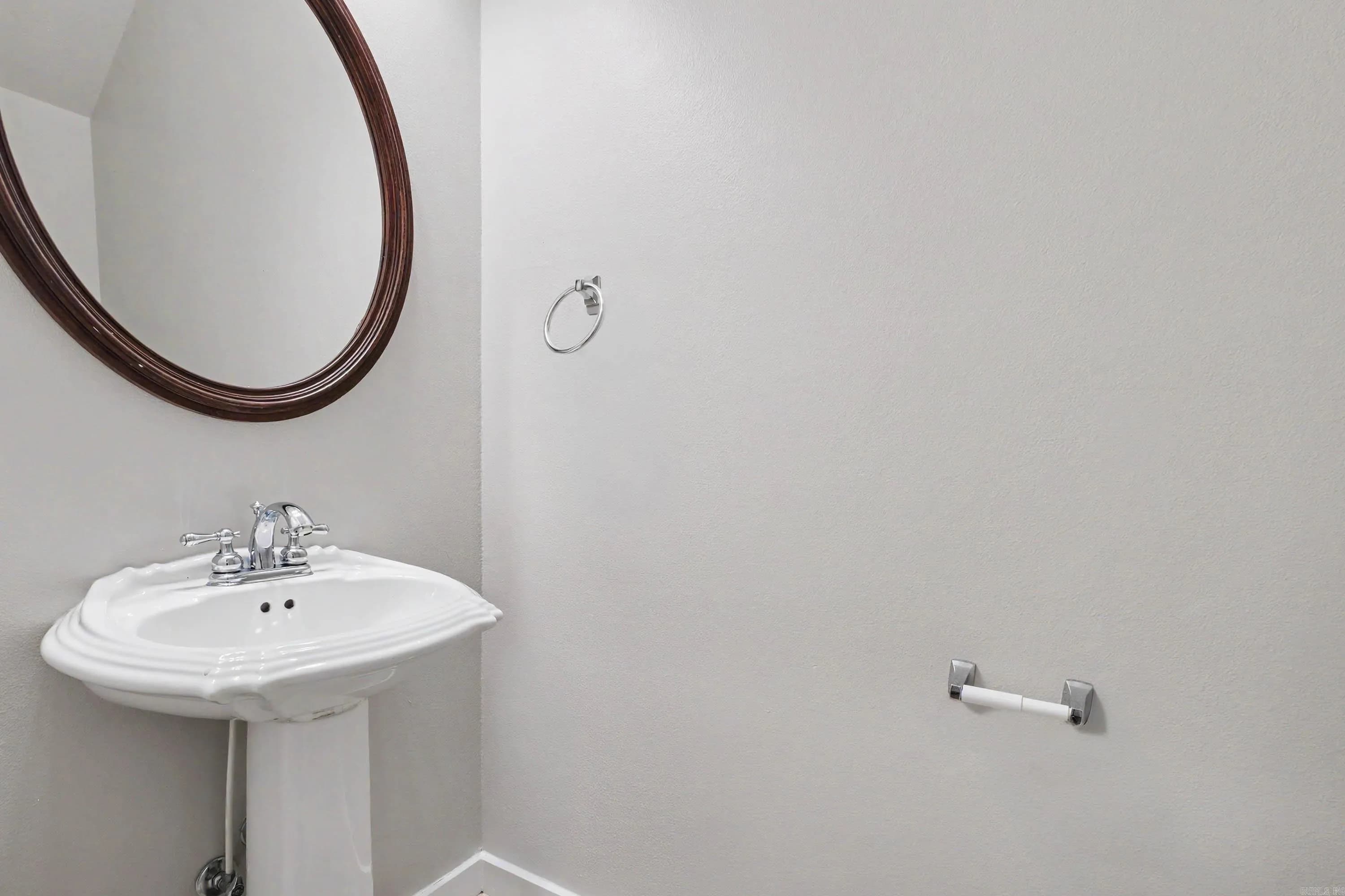 Property at 101  Venezia - Image 13