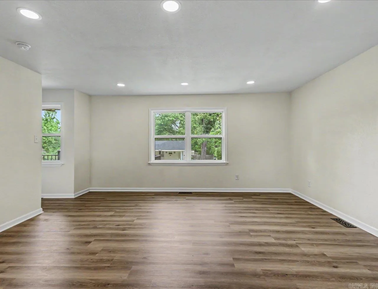 Property at 1703  Park - Image 8