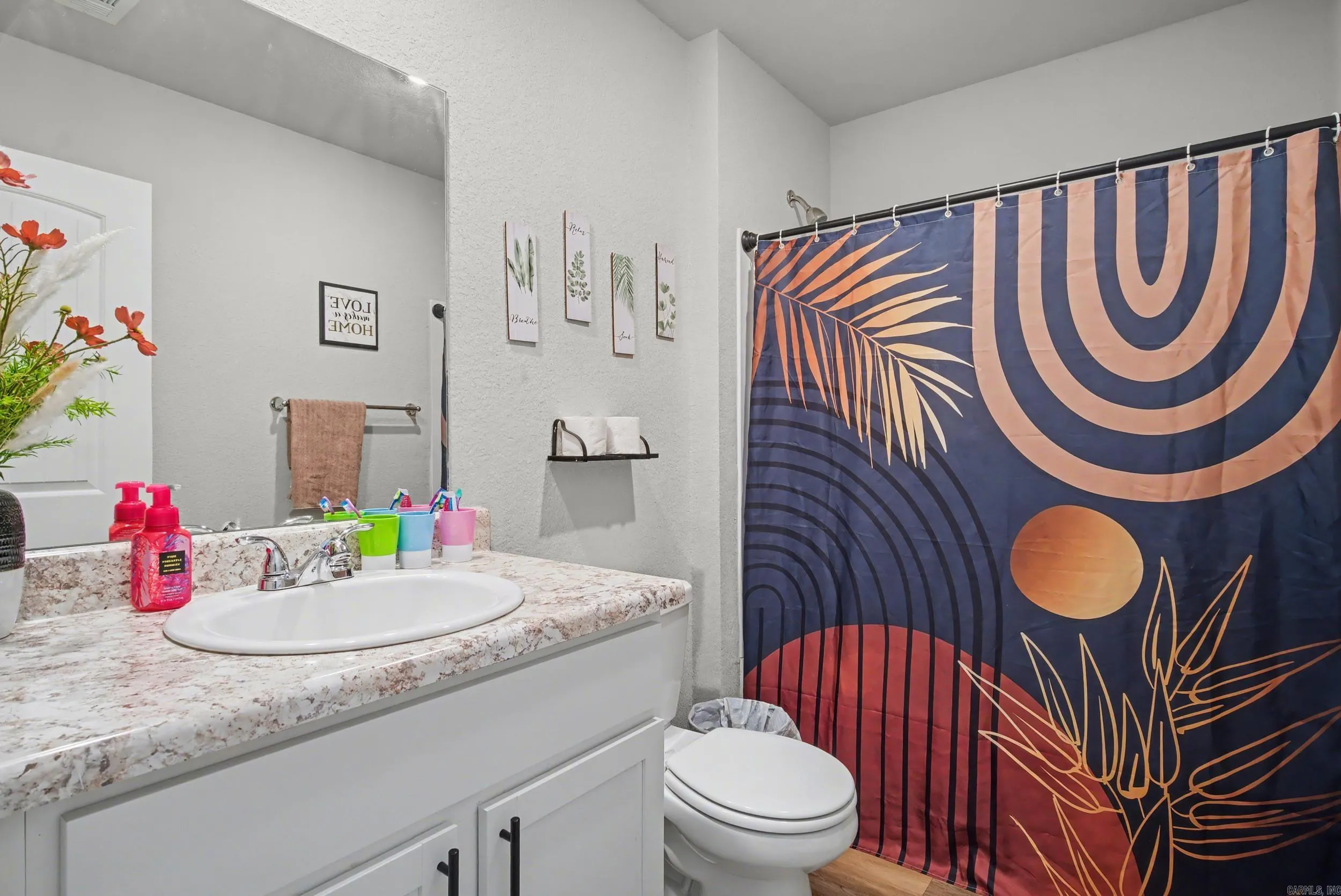 Property at 1707  Ridgefield - Image 20