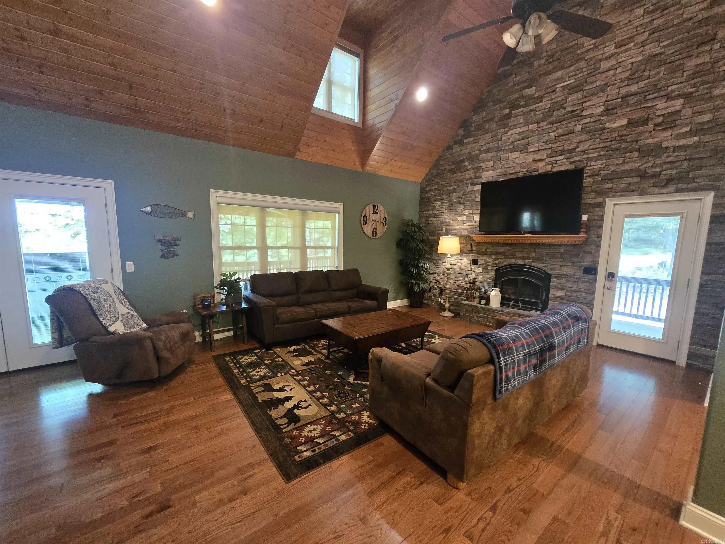 Property at 205  Cooper kate - Image 13