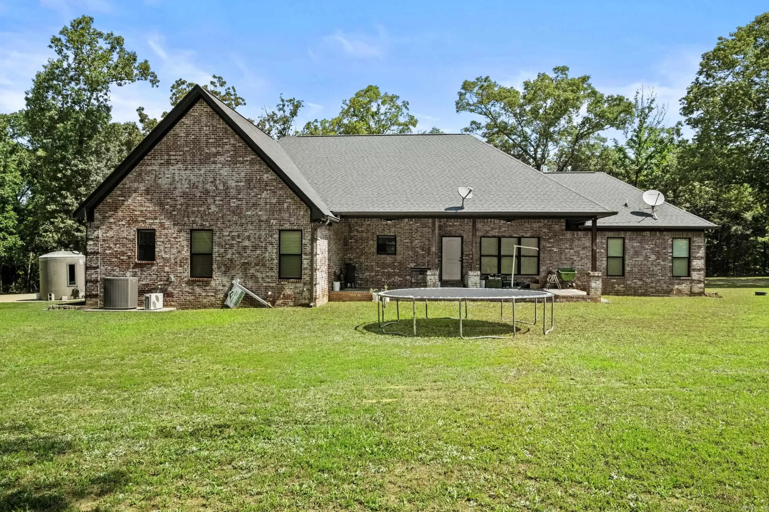 Property at 293  Johnston  rd - Image 44