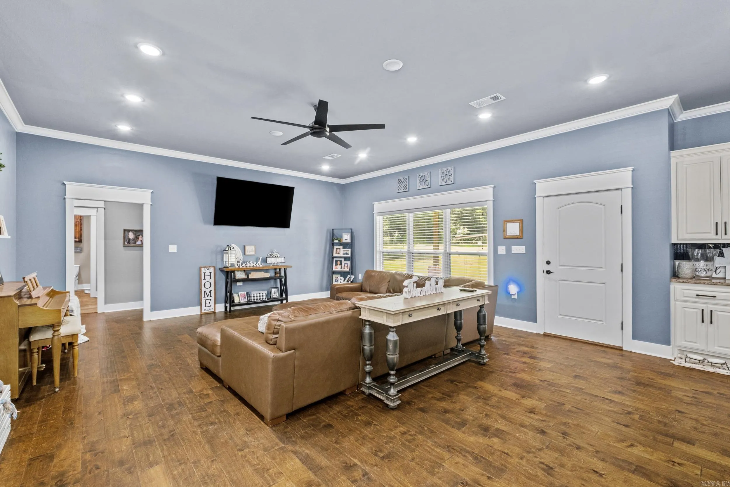 Property at 293  Johnston  rd - Image 3