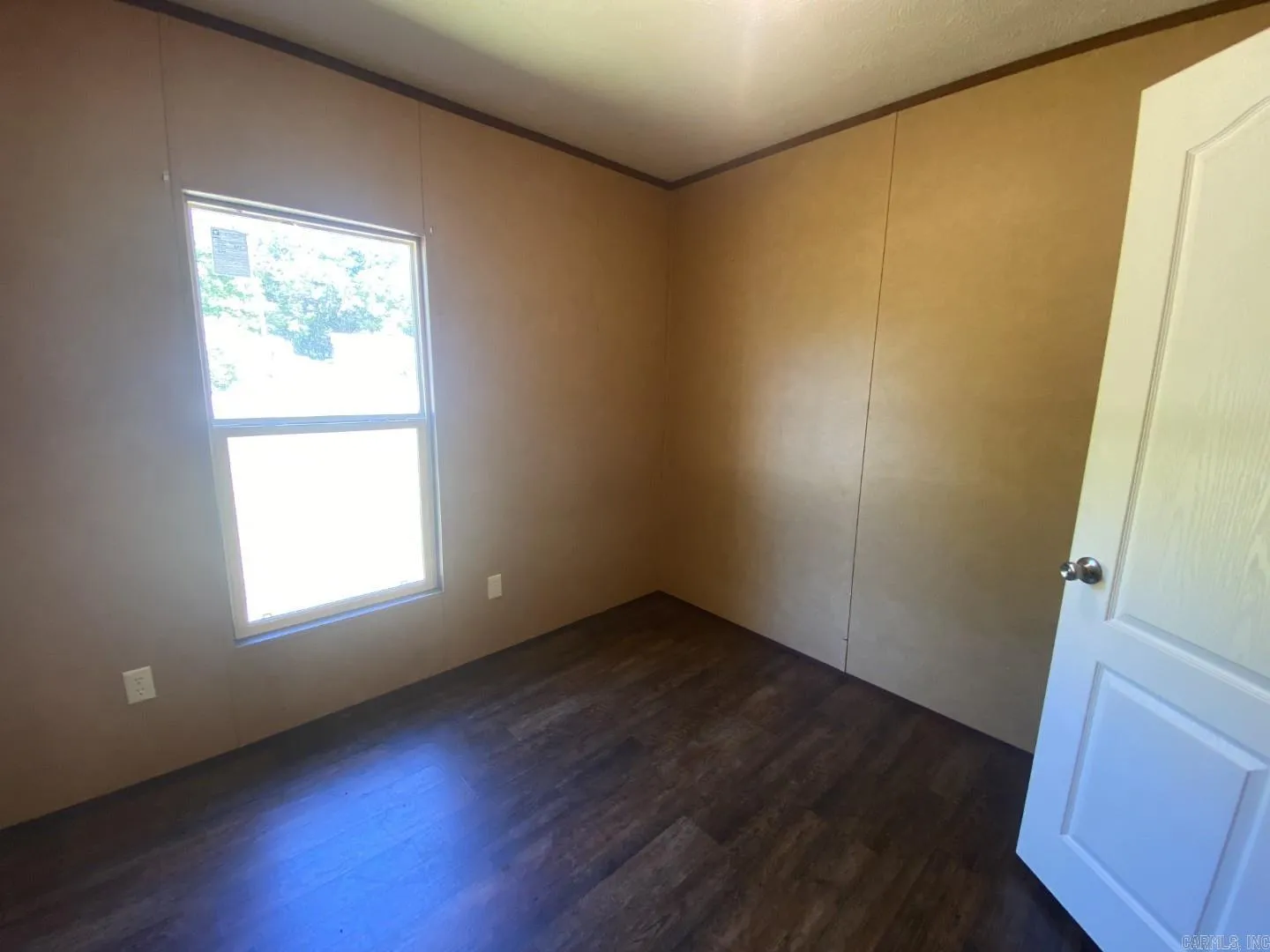 Property at 964  Grange - Image 11