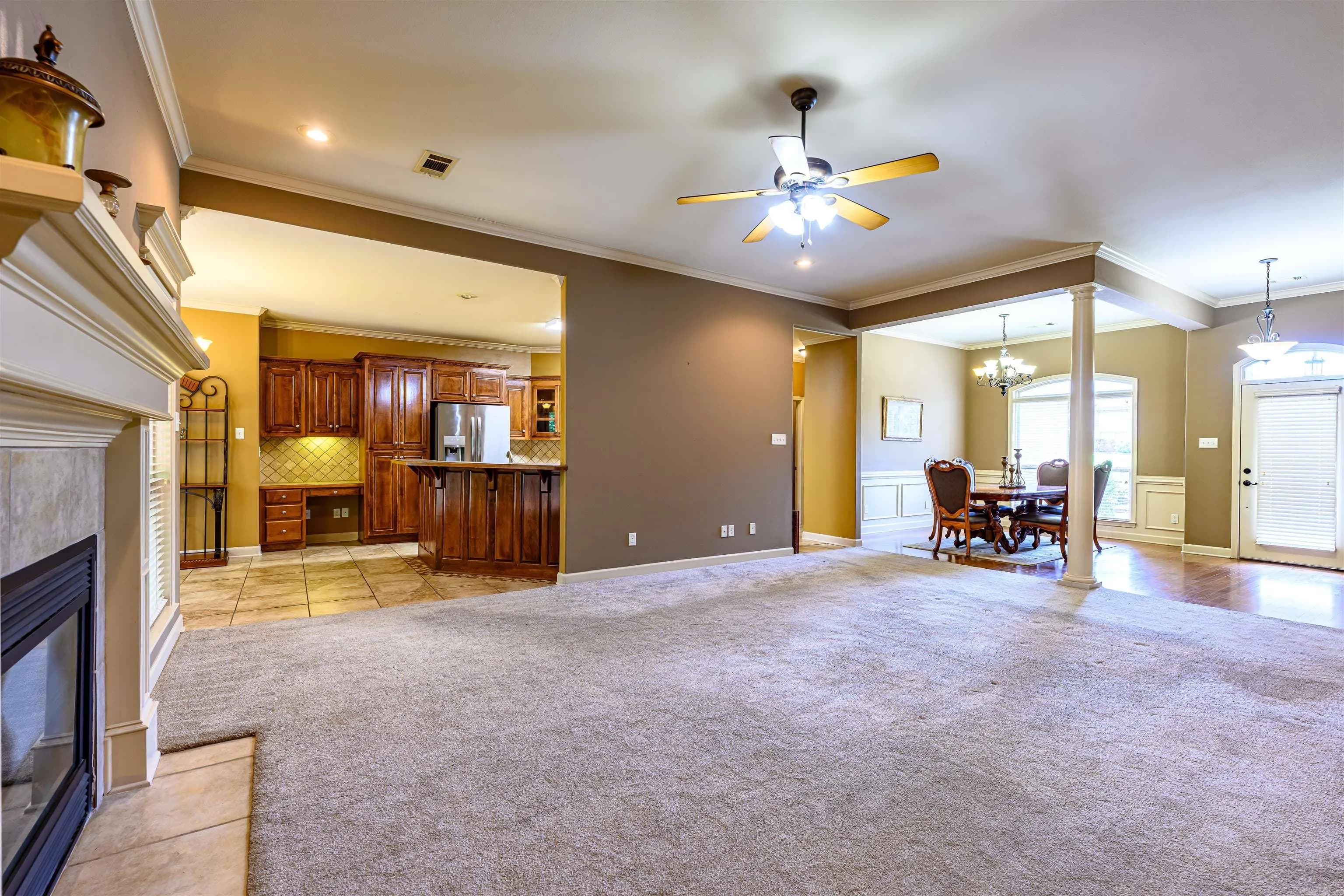 Property at 7051 E Ridge - Image 7