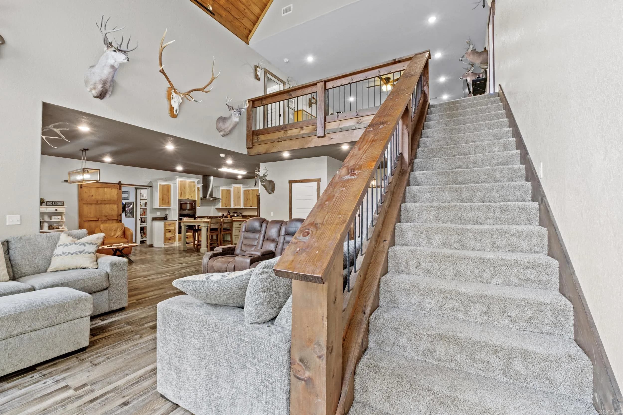 Property at 203  Fox meadow - Image 15