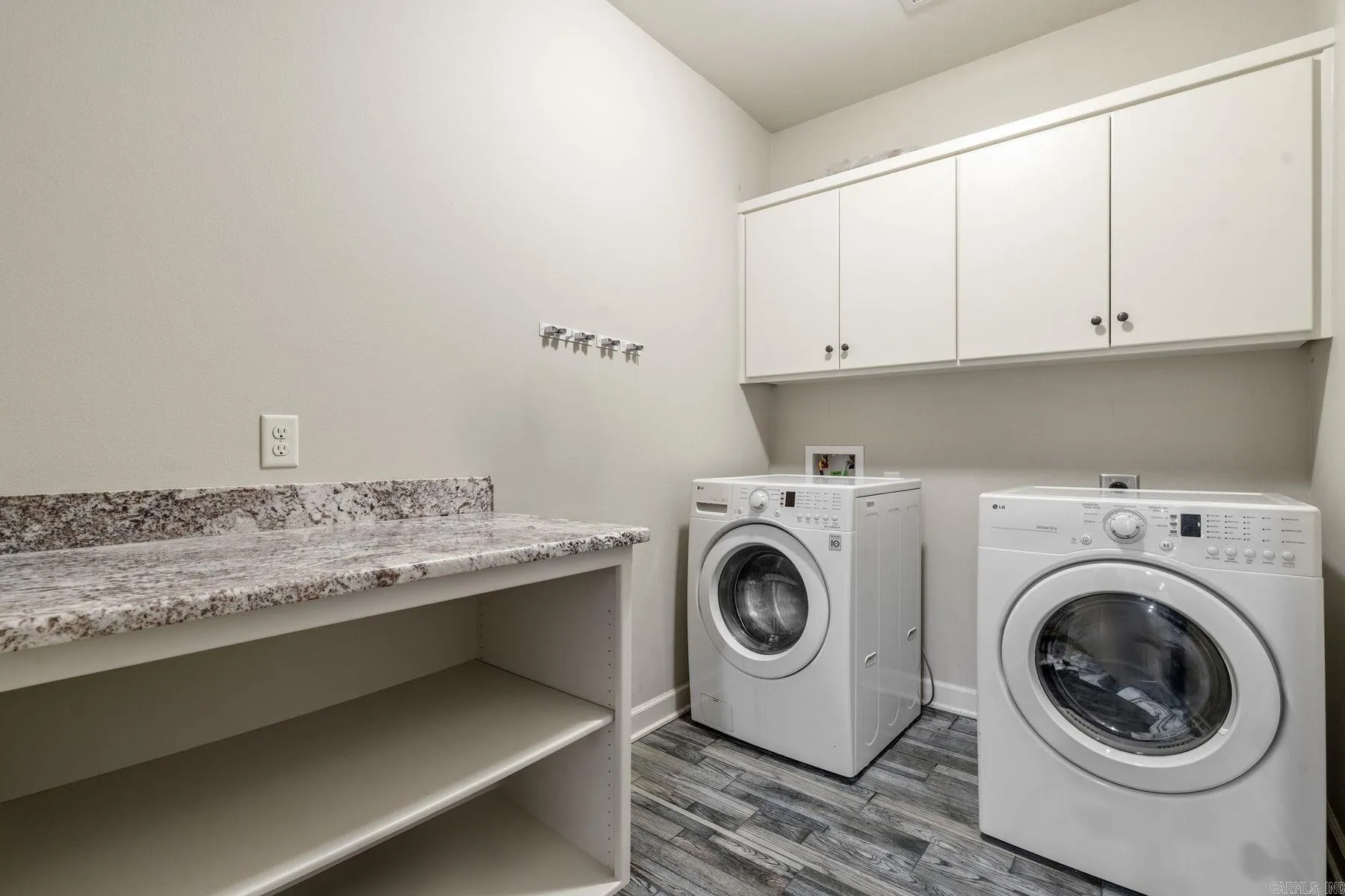 Property at 113  Winter oak place - Image 20