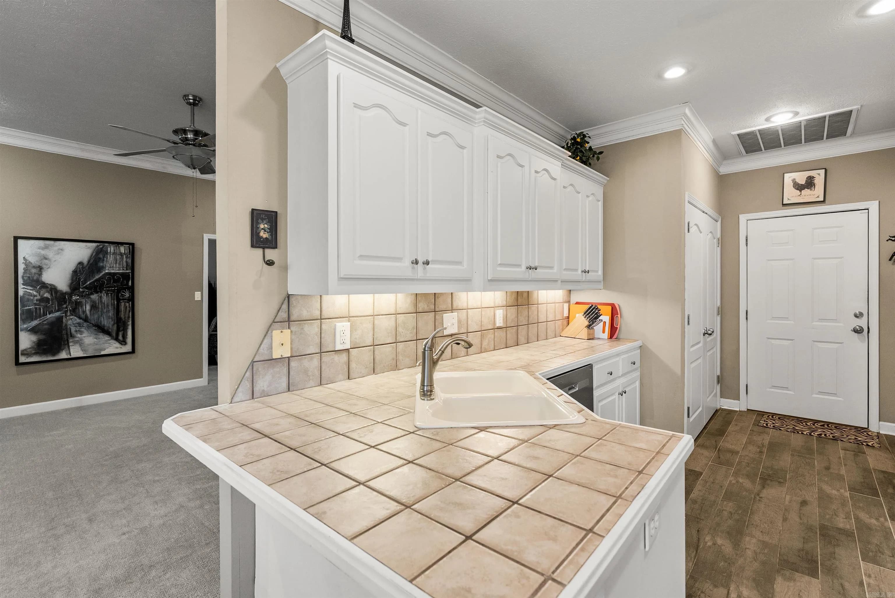 Property at 116  Pleasantwood - Image 21