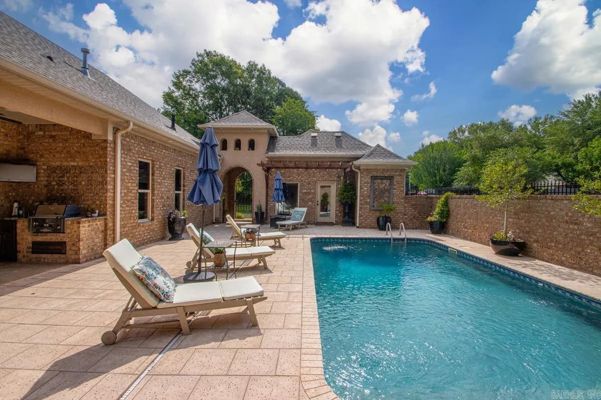 Property at 965  Chapel hill - Image 20