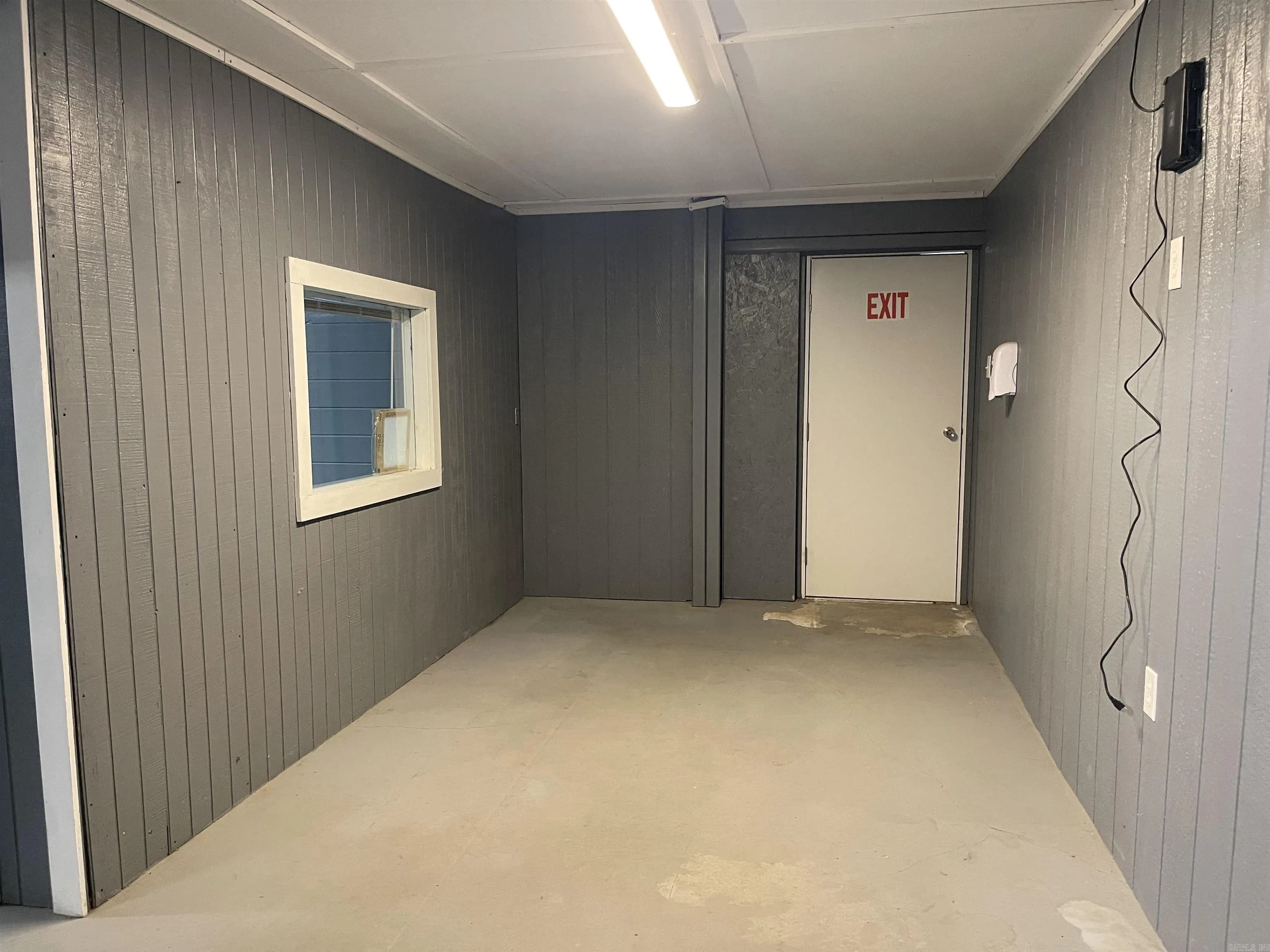 Property at 119  Gemar - Image 20