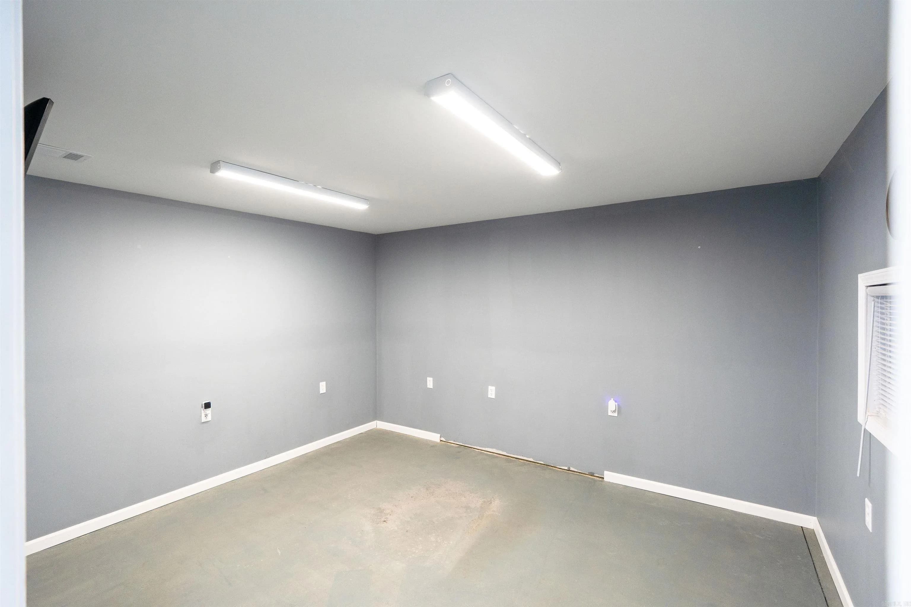 Property at 119  Gemar - Image 8