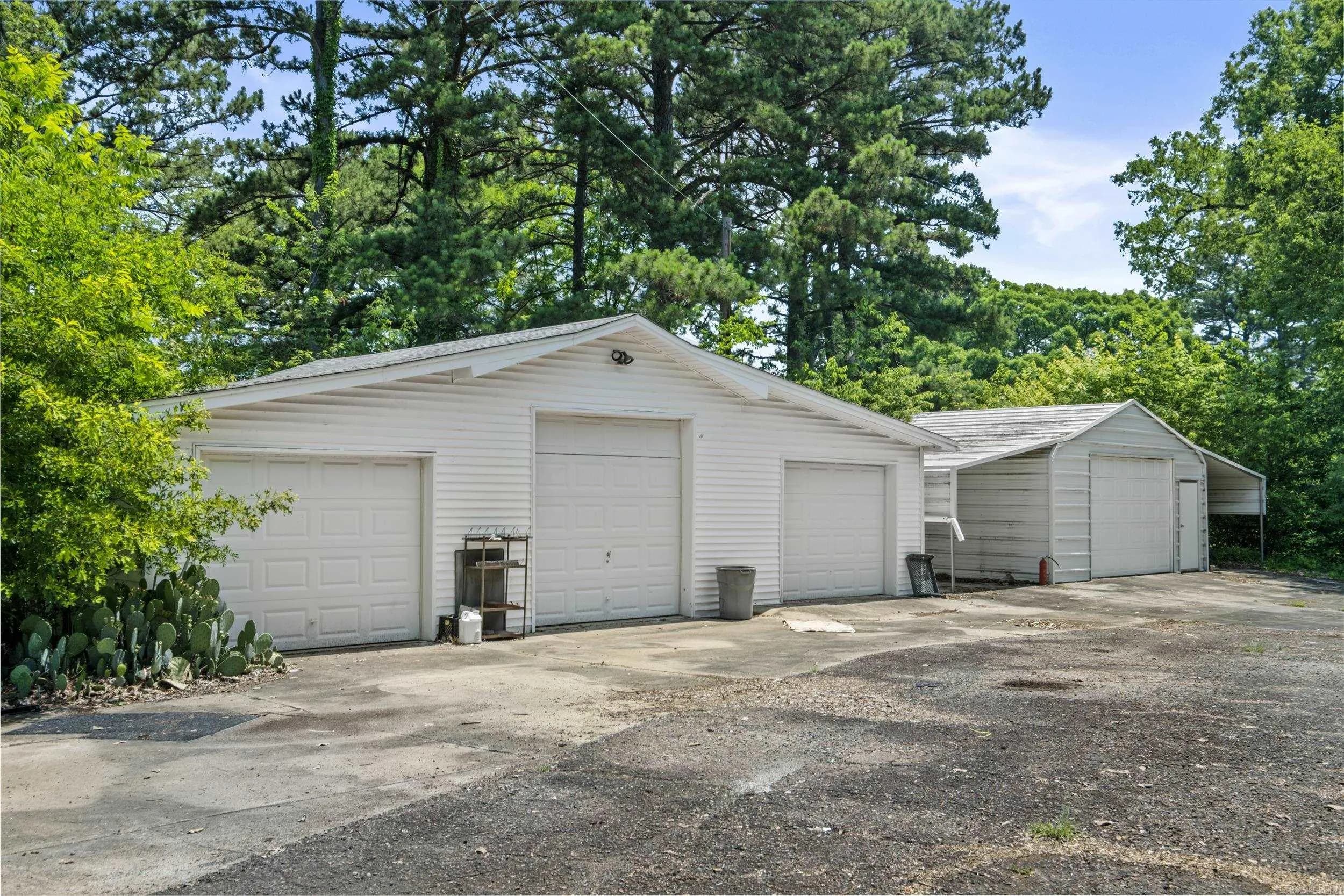 Property at 216  East line rd - Image 36