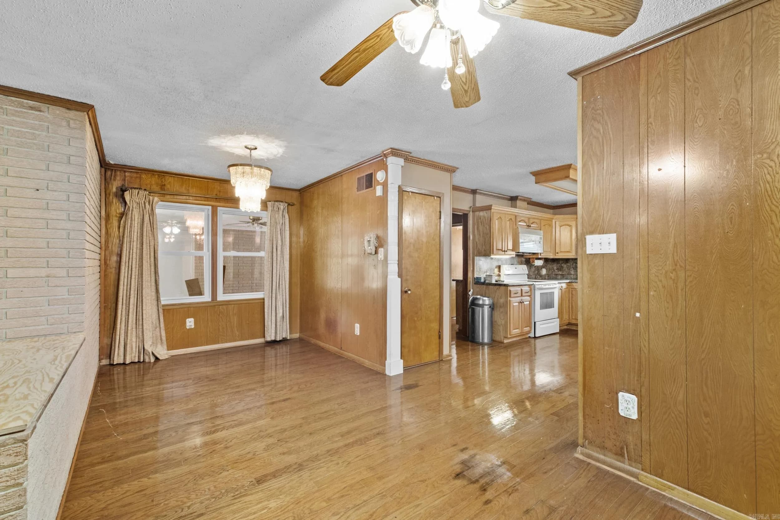 Property at 216  East line rd - Image 6