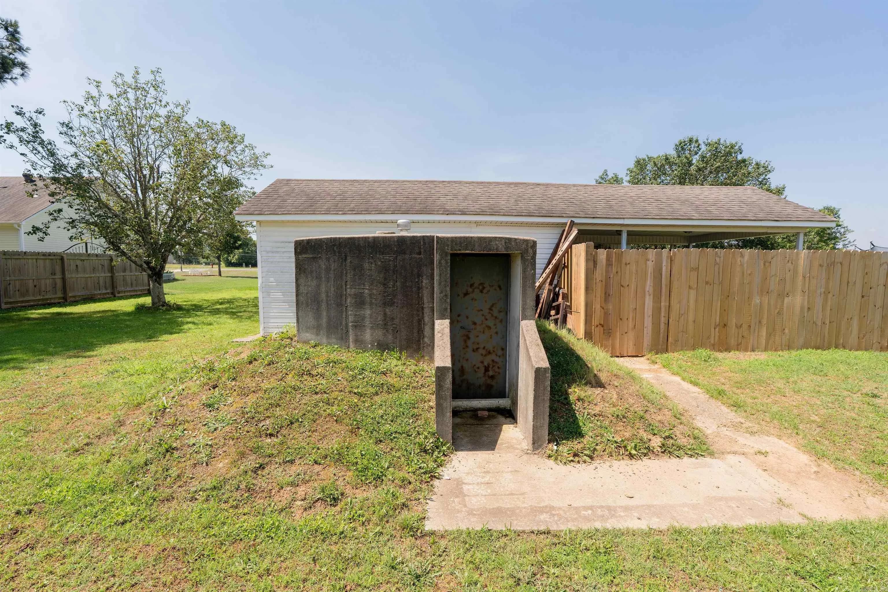 Property at 24  Summerview - Image 28