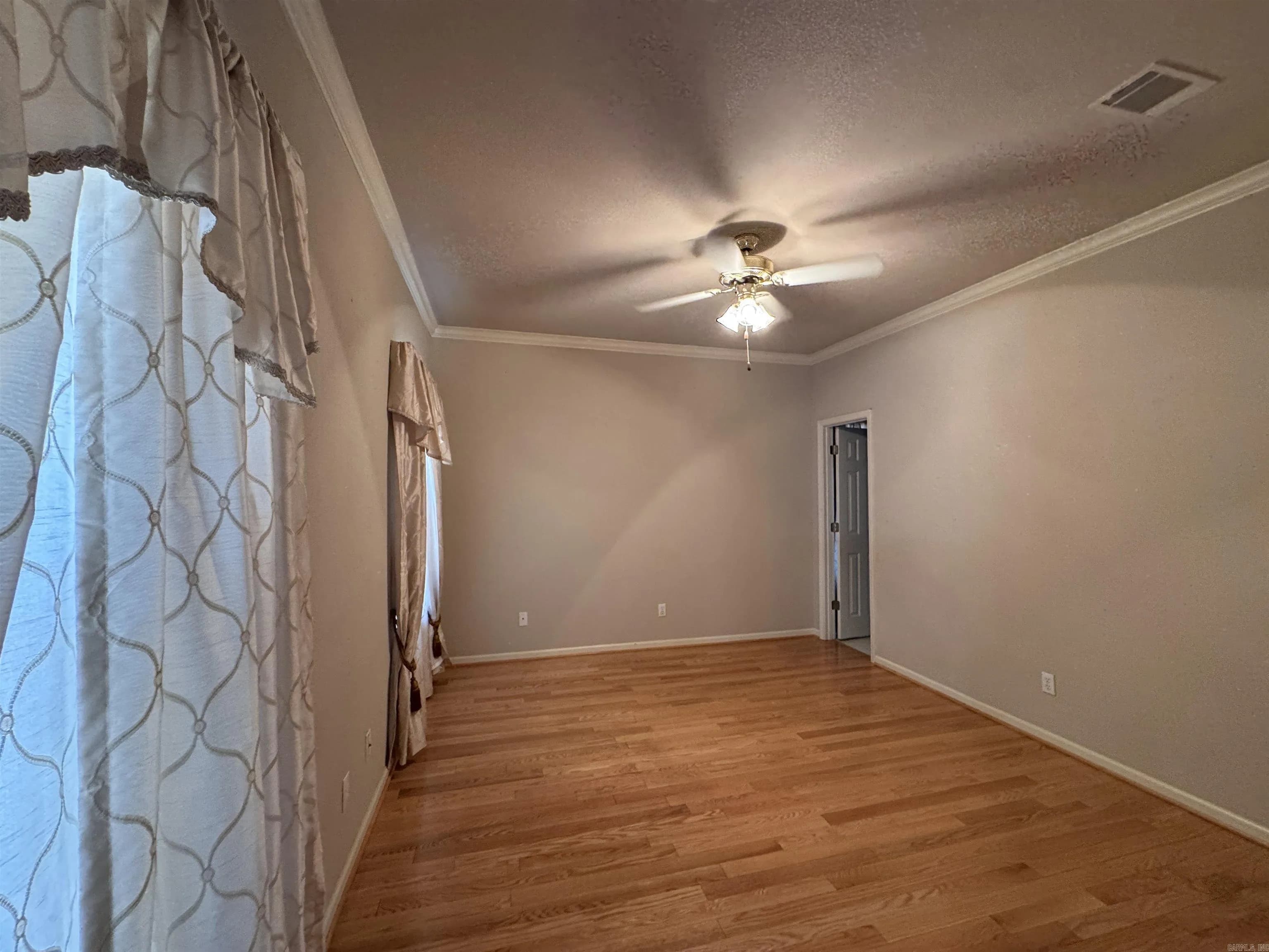 Property at 3328  Meadow creek - Image 42
