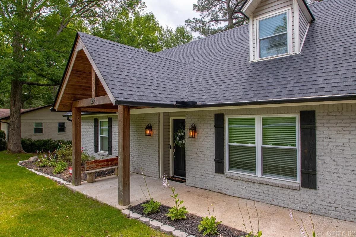 Property at 28  Arcadia - Image 6